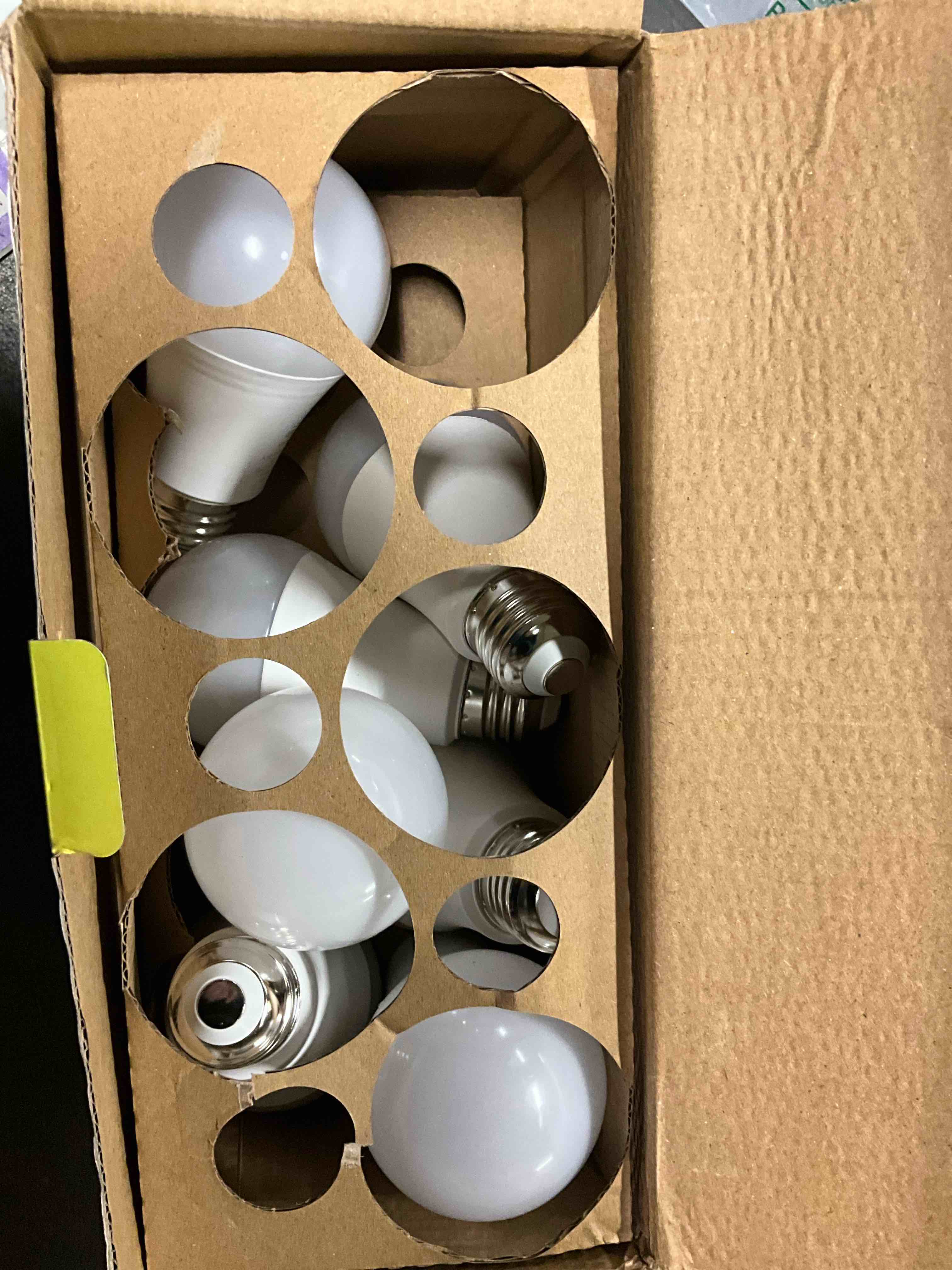https://s3.amazonaws.com/lotting-images-prod/bidfta/PPE2485204_1749756468818.jpeg