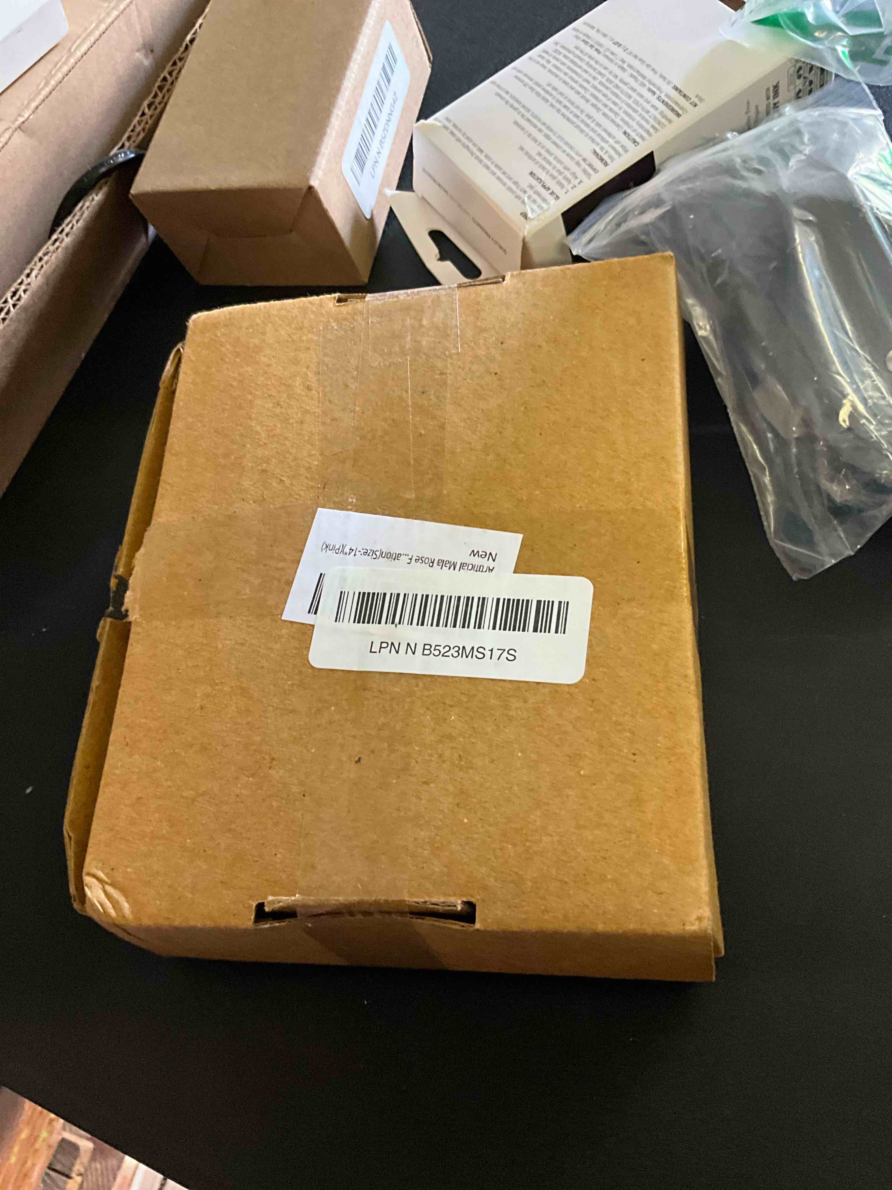 https://s3.amazonaws.com/lotting-images-prod/bidfta/PPE2485292_1750276737706.jpeg