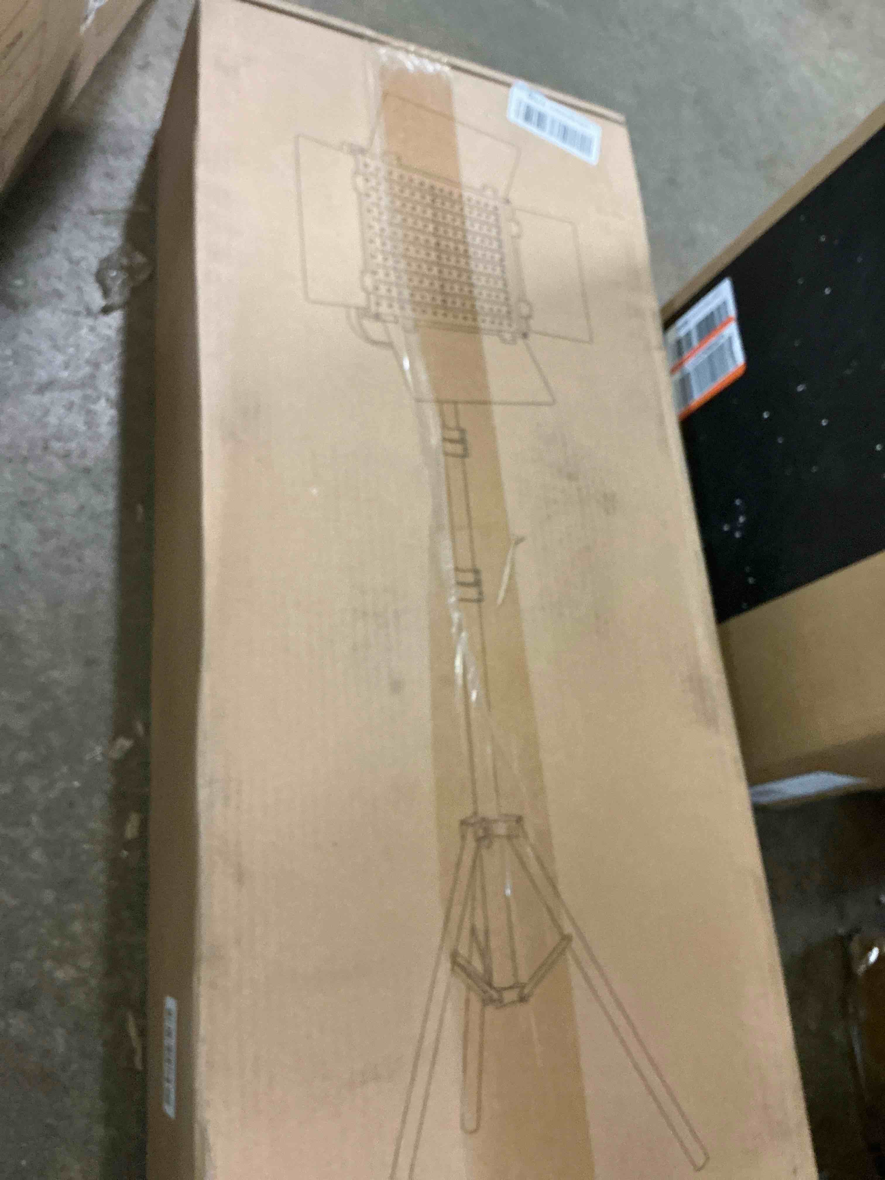 https://s3.amazonaws.com/lotting-images-prod/bidfta/PPE2485616_1752100372672.jpeg
