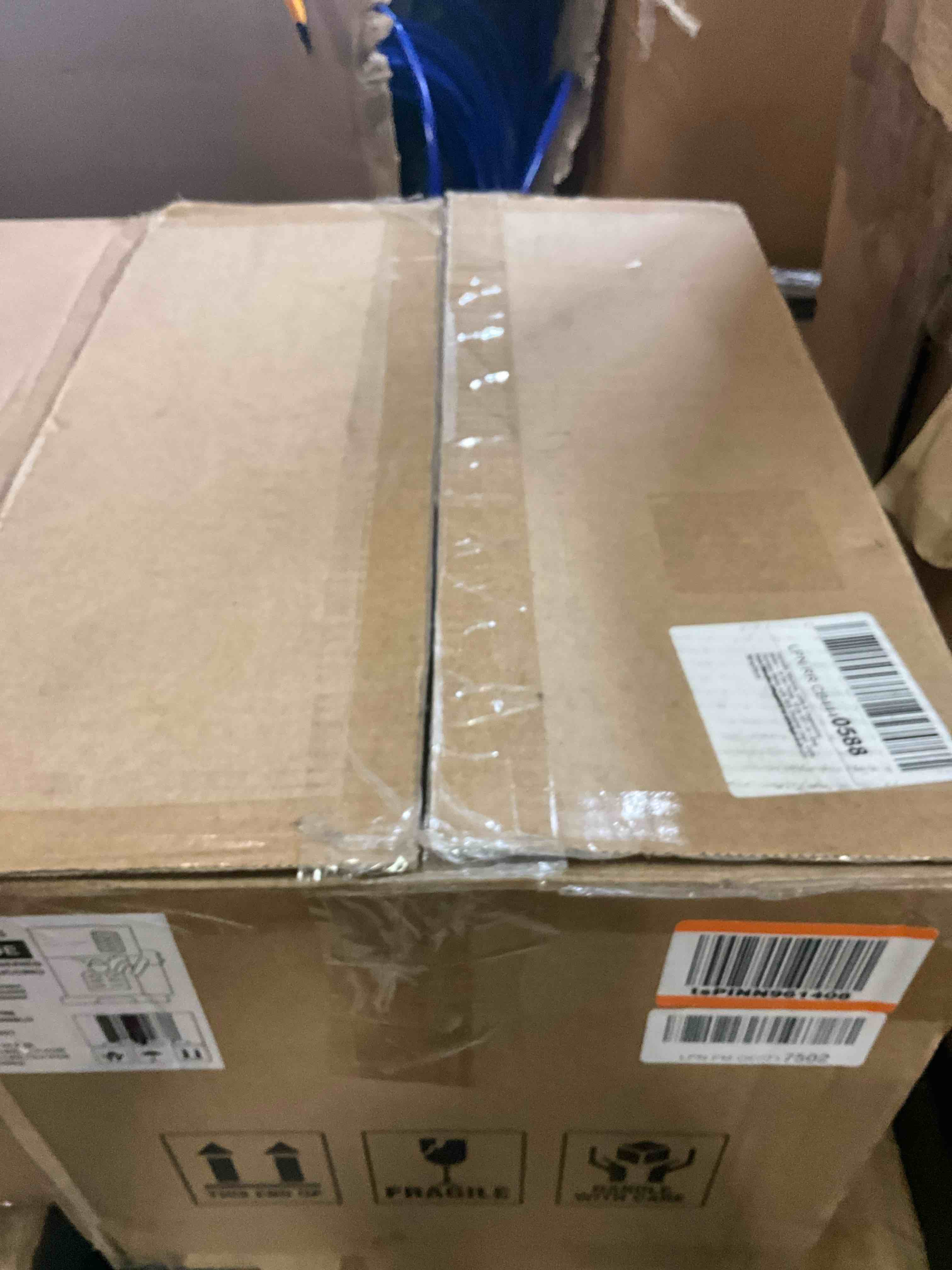 https://s3.amazonaws.com/lotting-images-prod/bidfta/PPE2485760_1753134136236.jpeg