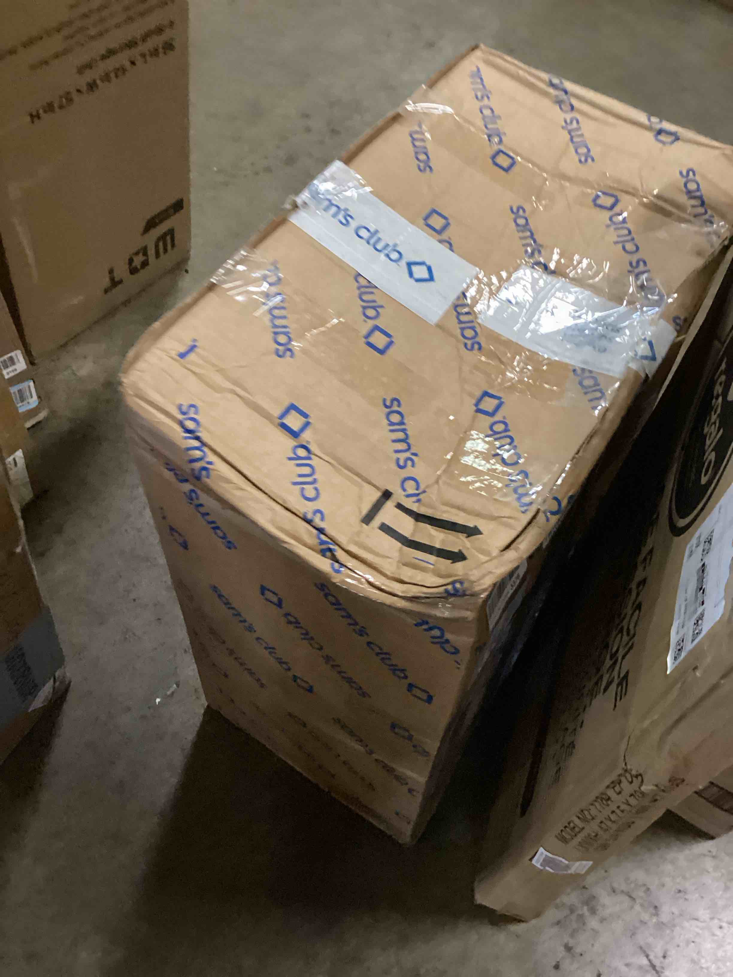 https://s3.amazonaws.com/lotting-images-prod/bidfta/PPE2486117_1753632635514.jpeg