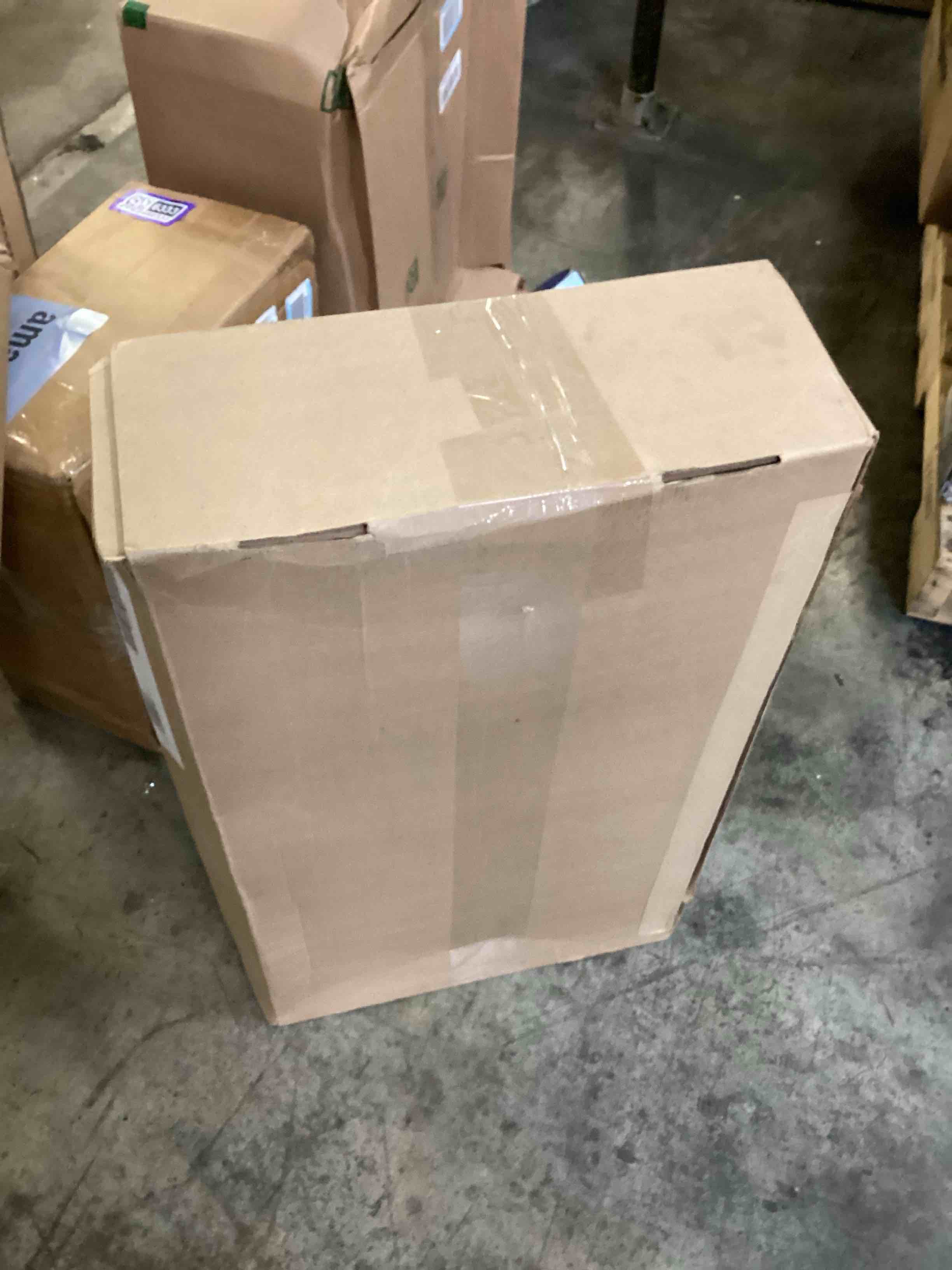 https://s3.amazonaws.com/lotting-images-prod/bidfta/PPE2486348_1753642748525.jpeg