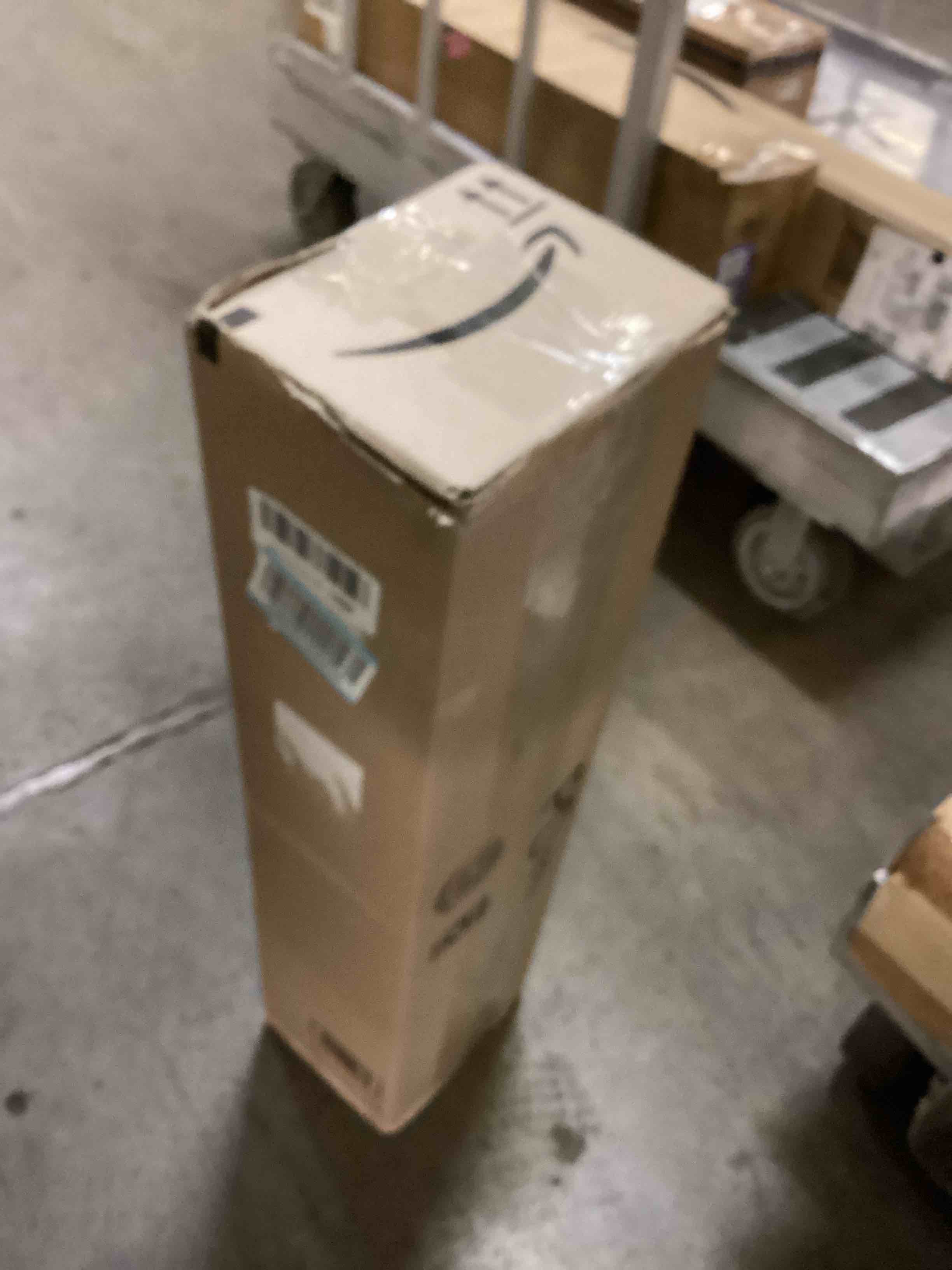 https://s3.amazonaws.com/lotting-images-prod/bidfta/PPE2486452_1753914938269.jpeg