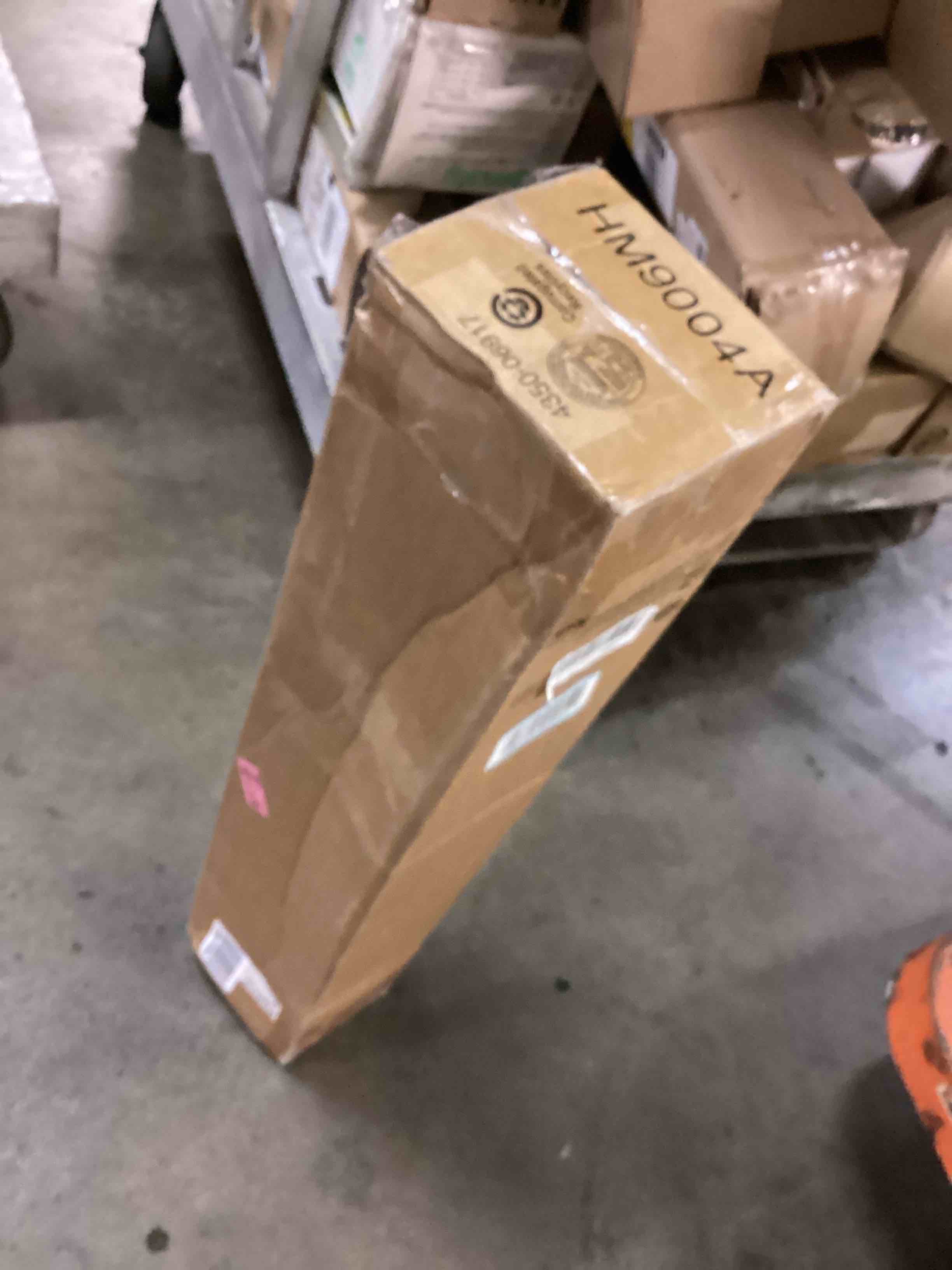 https://s3.amazonaws.com/lotting-images-prod/bidfta/PPE2486455_1753914759729.jpeg