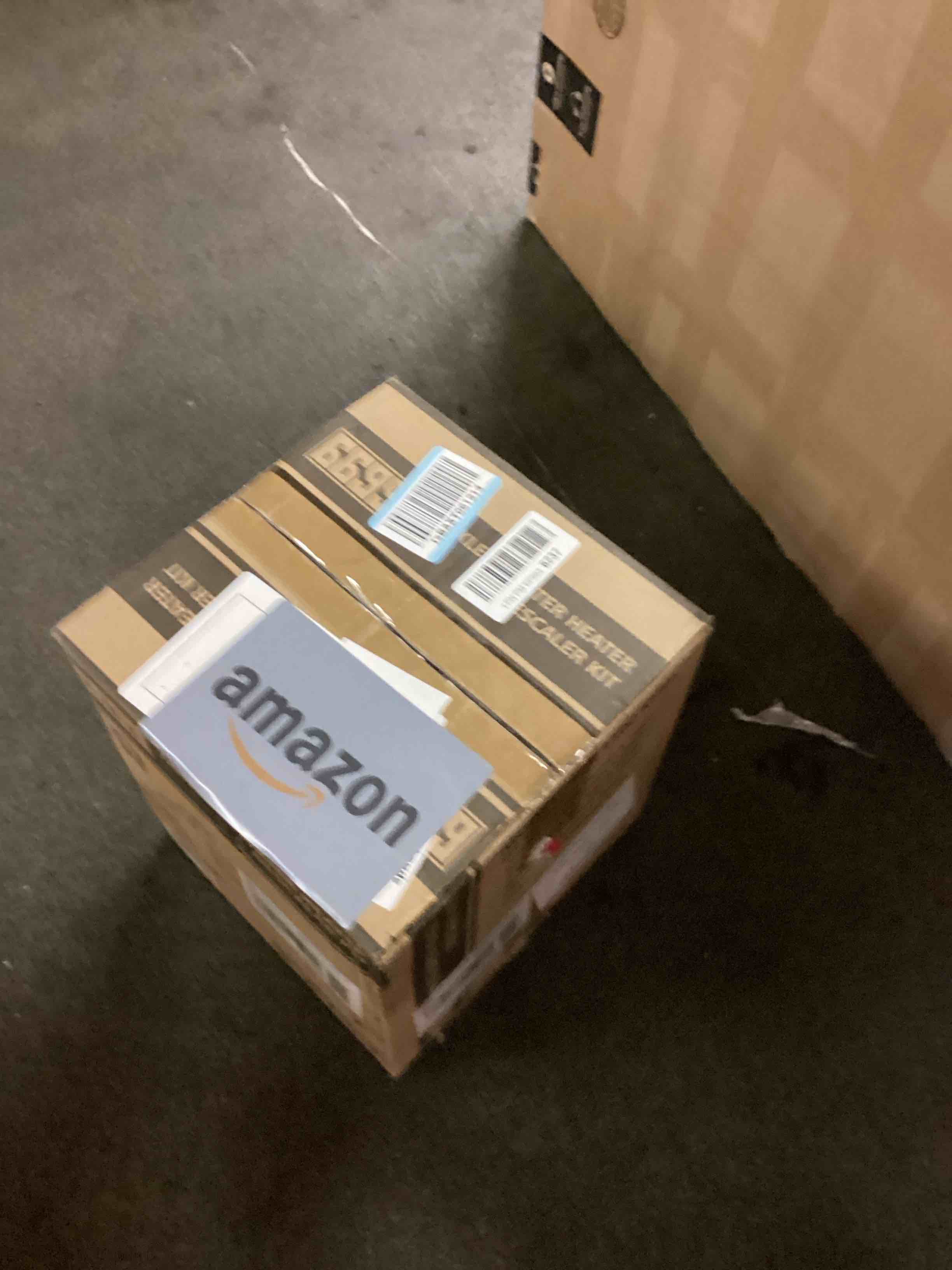 https://s3.amazonaws.com/lotting-images-prod/bidfta/PPE2486714_1757539398667.jpeg