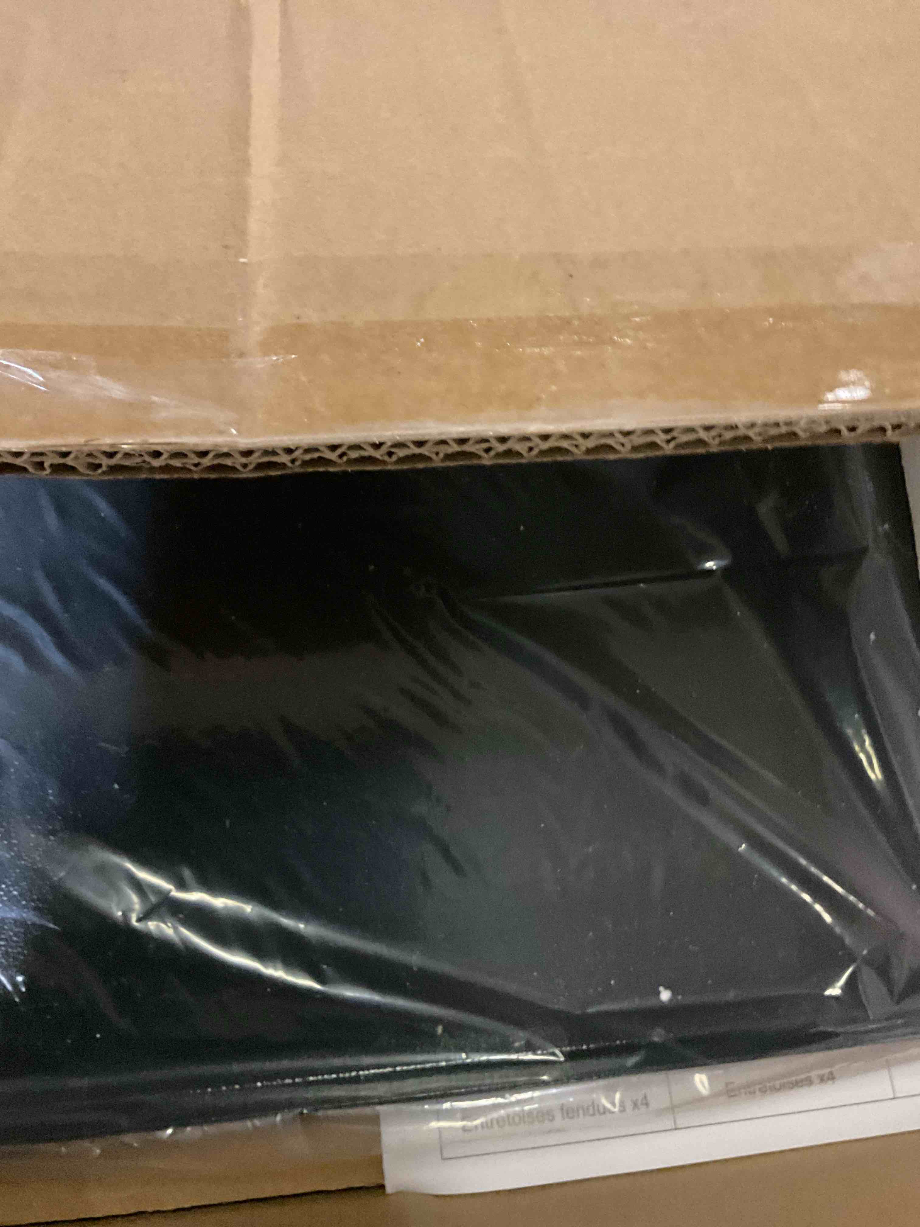 https://s3.amazonaws.com/lotting-images-prod/bidfta/PPE2486728_1757615716821.jpeg
