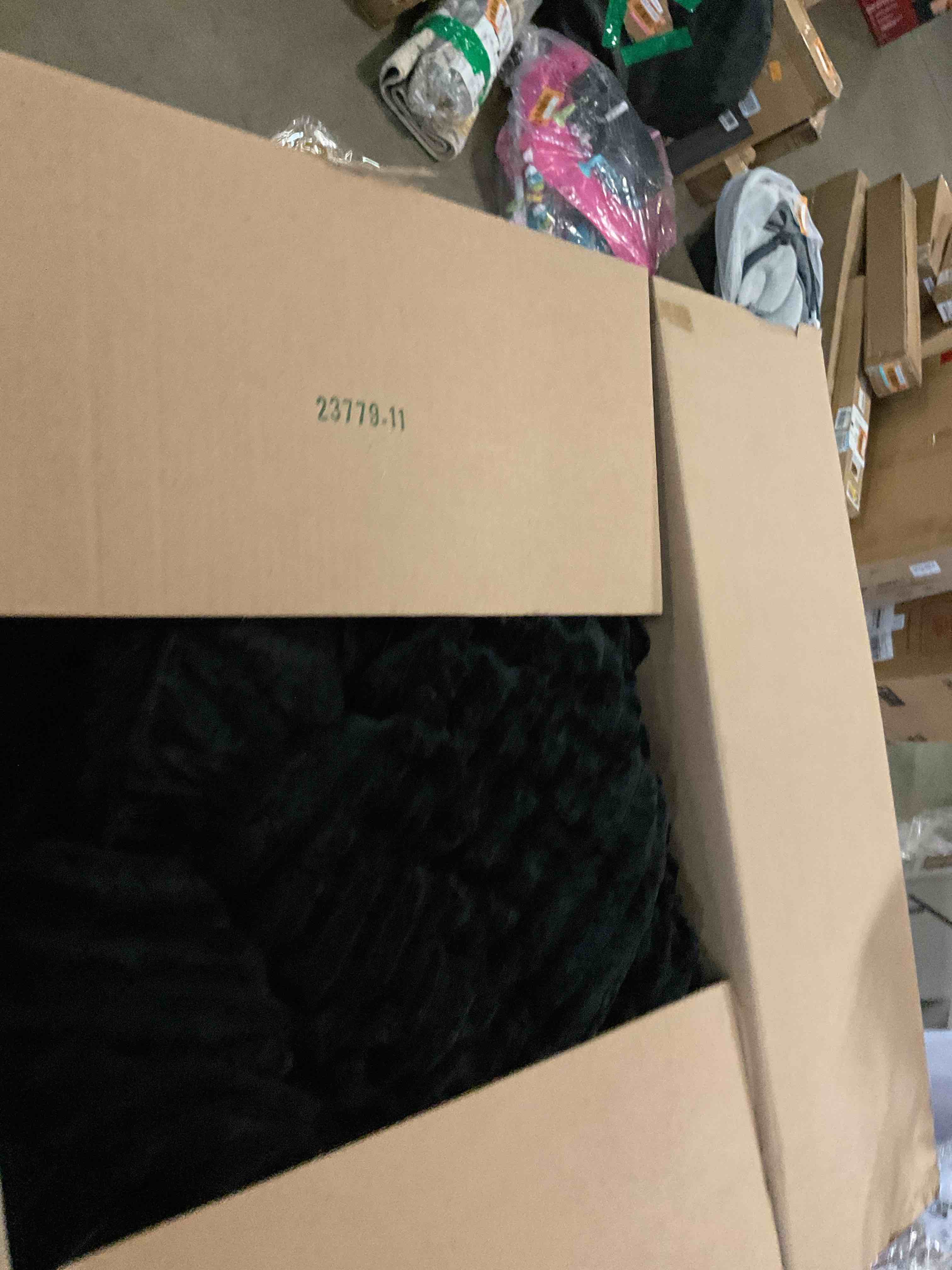 https://s3.amazonaws.com/lotting-images-prod/bidfta/PPE2486740_1757616787839.jpeg