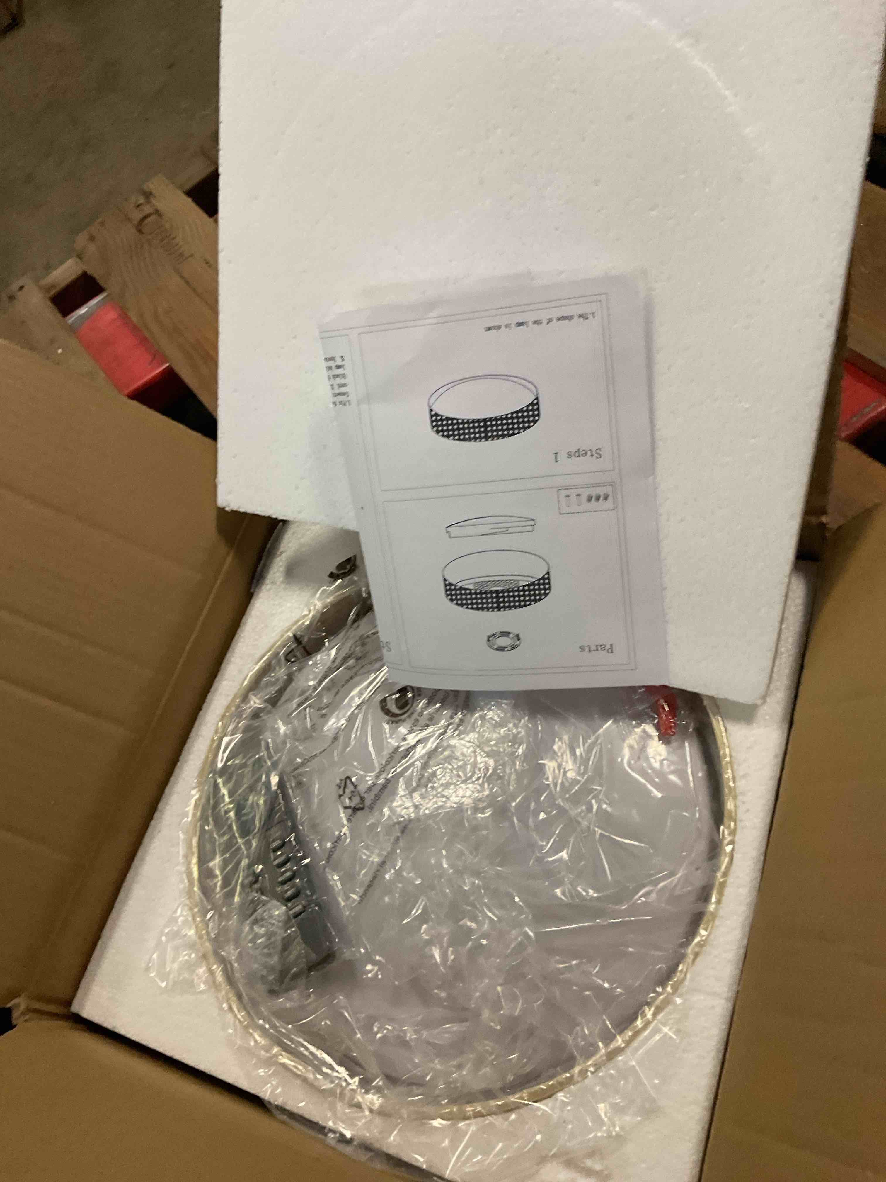 https://s3.amazonaws.com/lotting-images-prod/bidfta/PPE2486778_1757621780719.jpeg