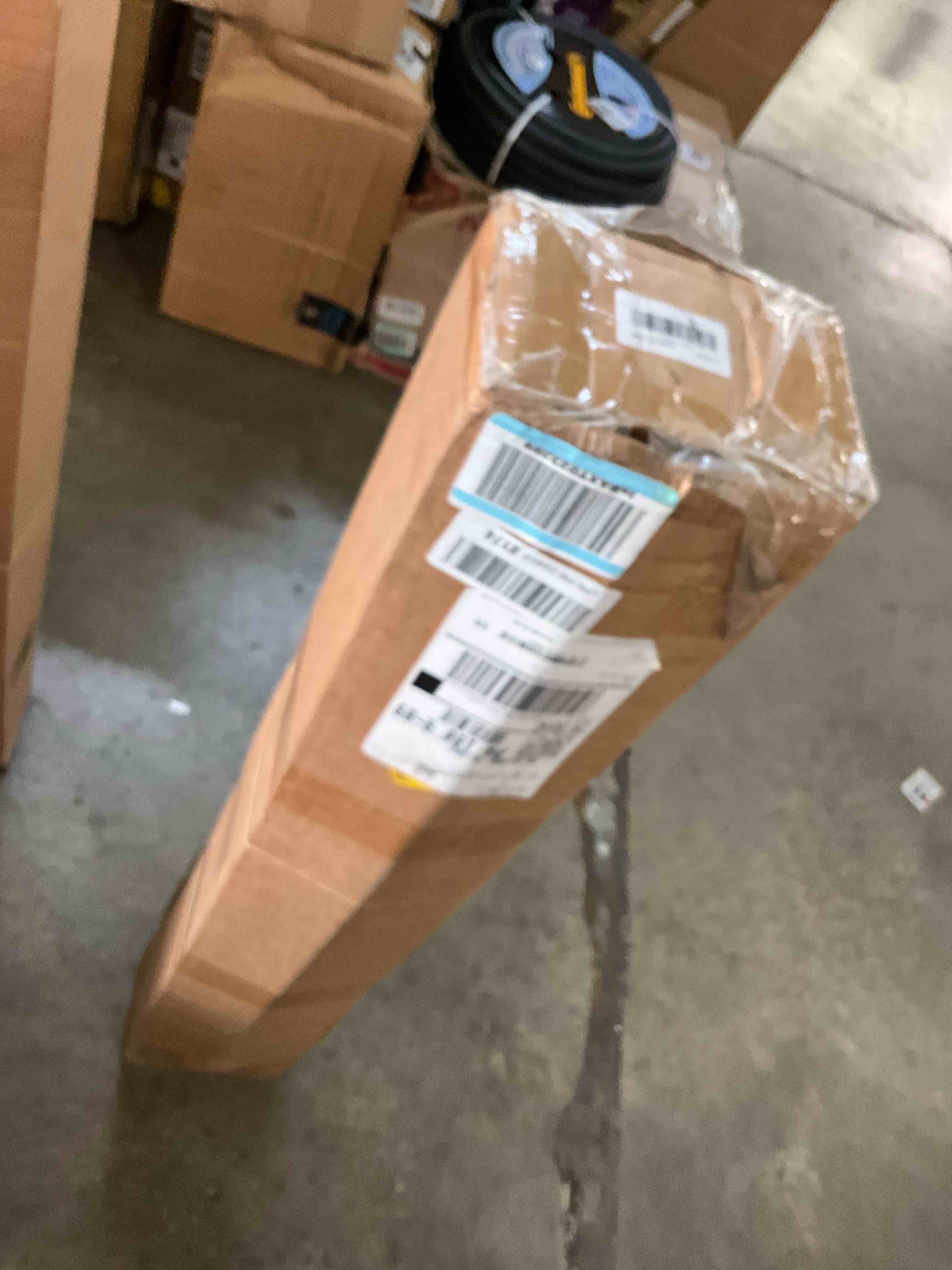 https://s3.amazonaws.com/lotting-images-prod/bidfta/PPE2486828_1757976503175.jpeg