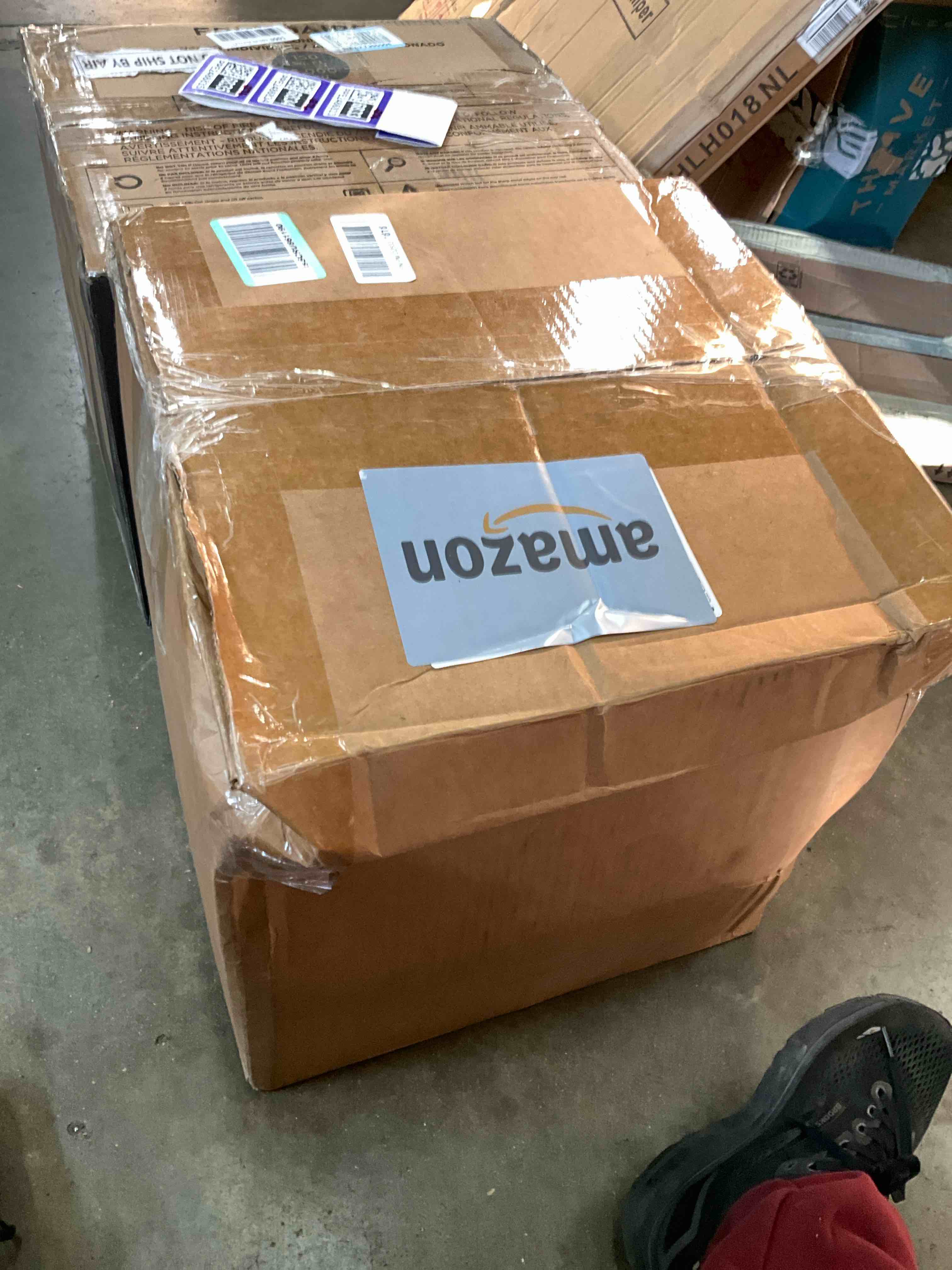 https://s3.amazonaws.com/lotting-images-prod/bidfta/PPE2486833_1757976735084.jpeg