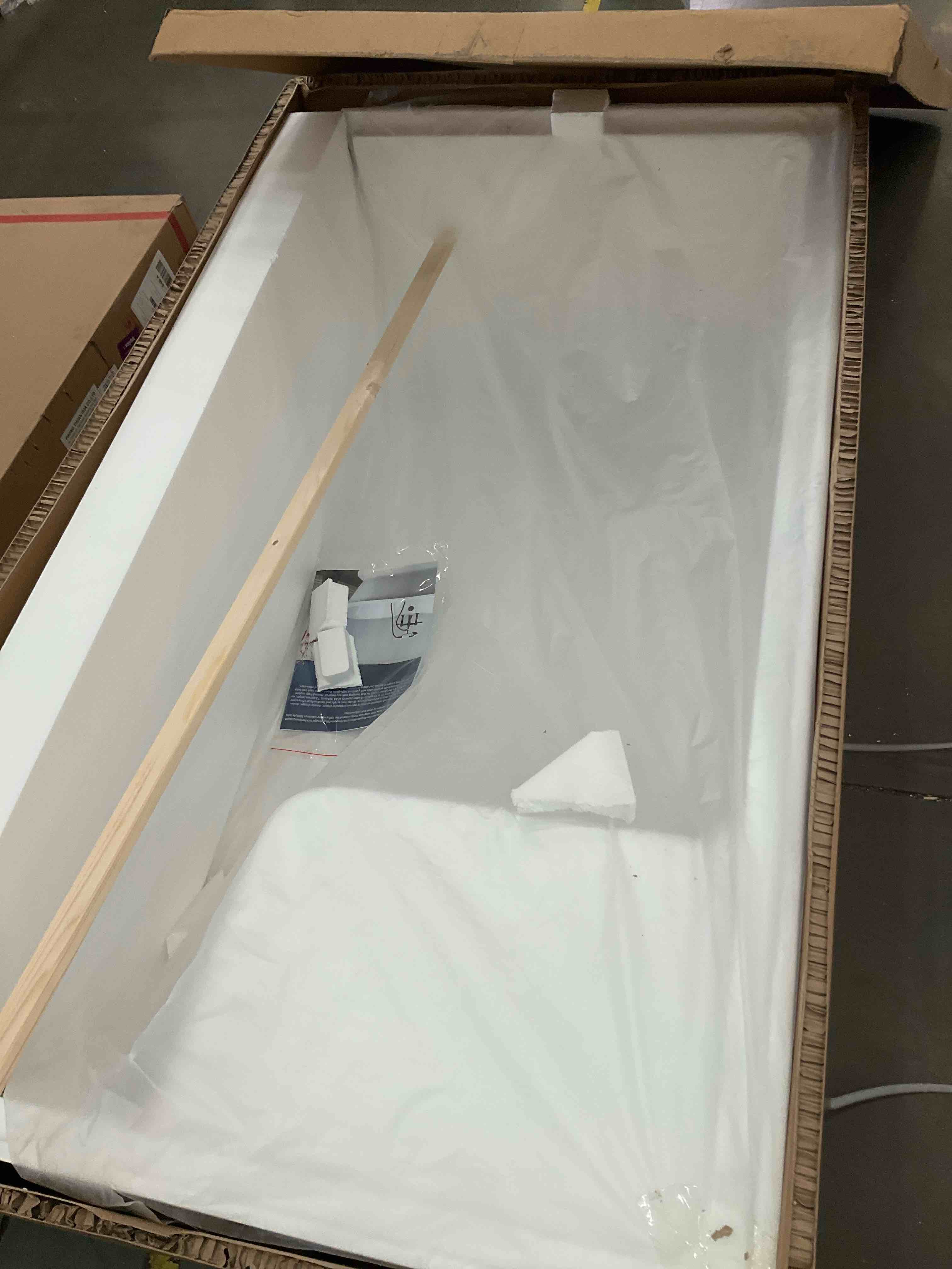 https://s3.amazonaws.com/lotting-images-prod/bidfta/PPE2488135_1746031111108.jpeg