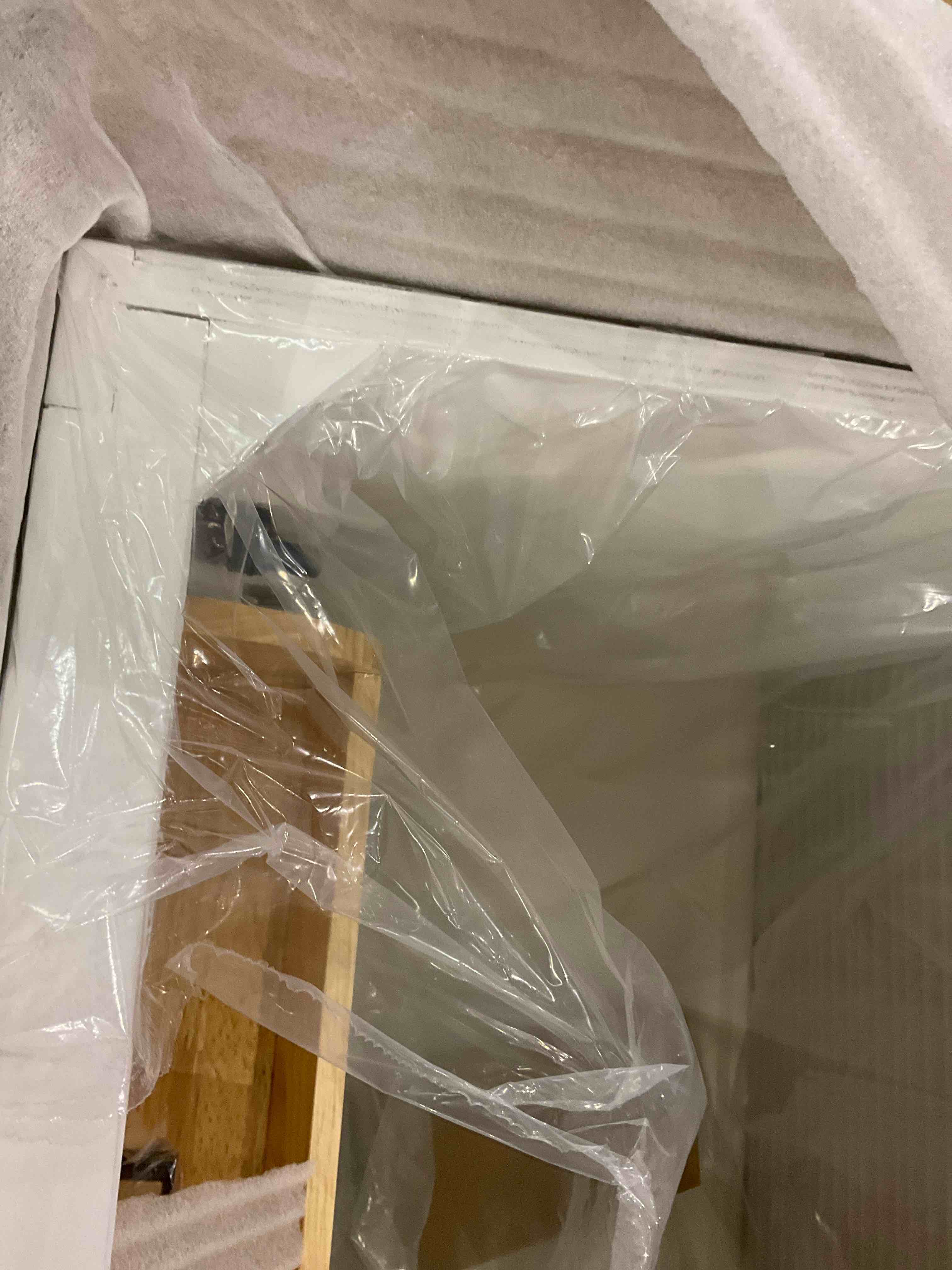 https://s3.amazonaws.com/lotting-images-prod/bidfta/PPE2488306_1746458138251.jpeg