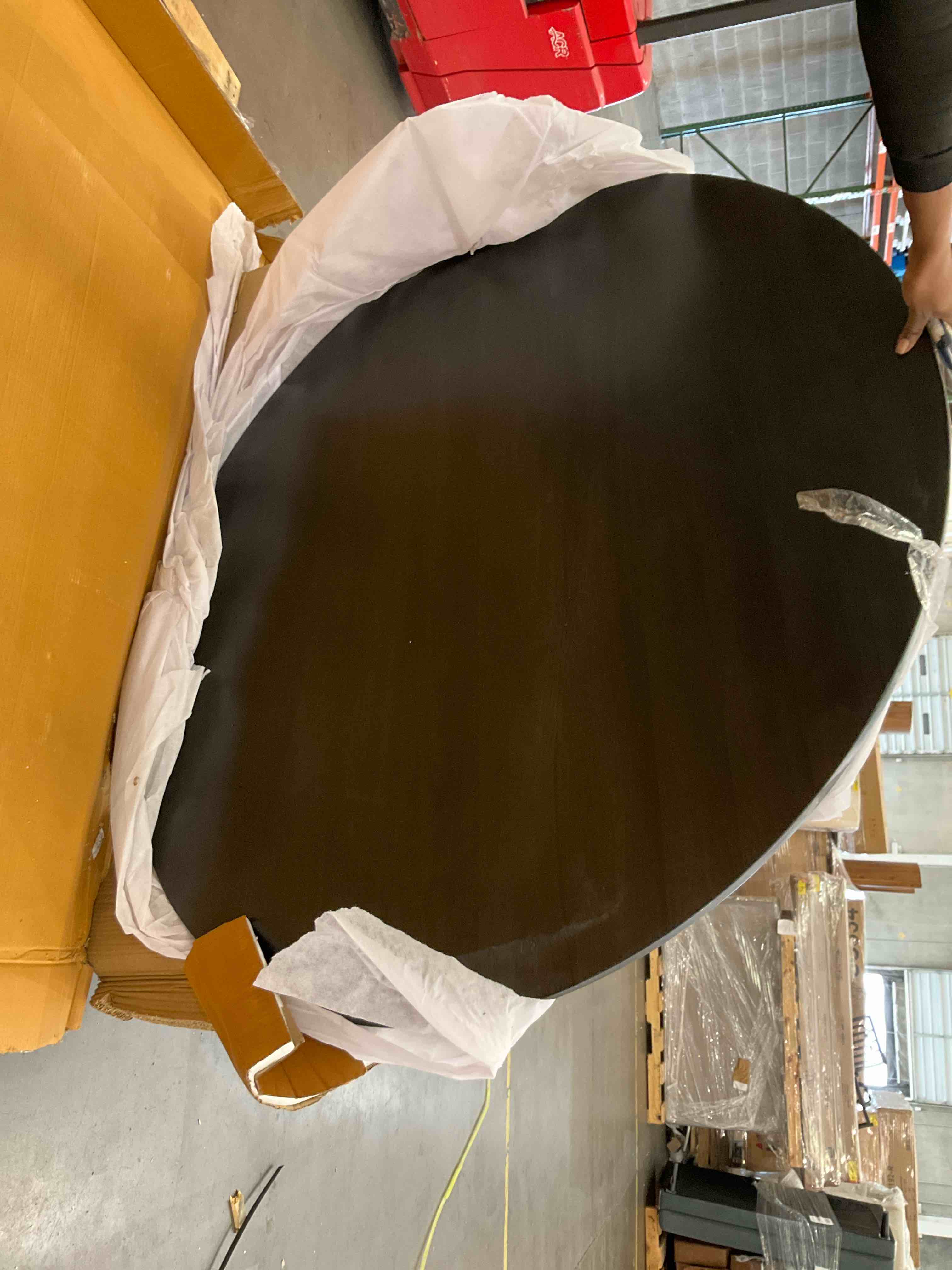 round black table top,