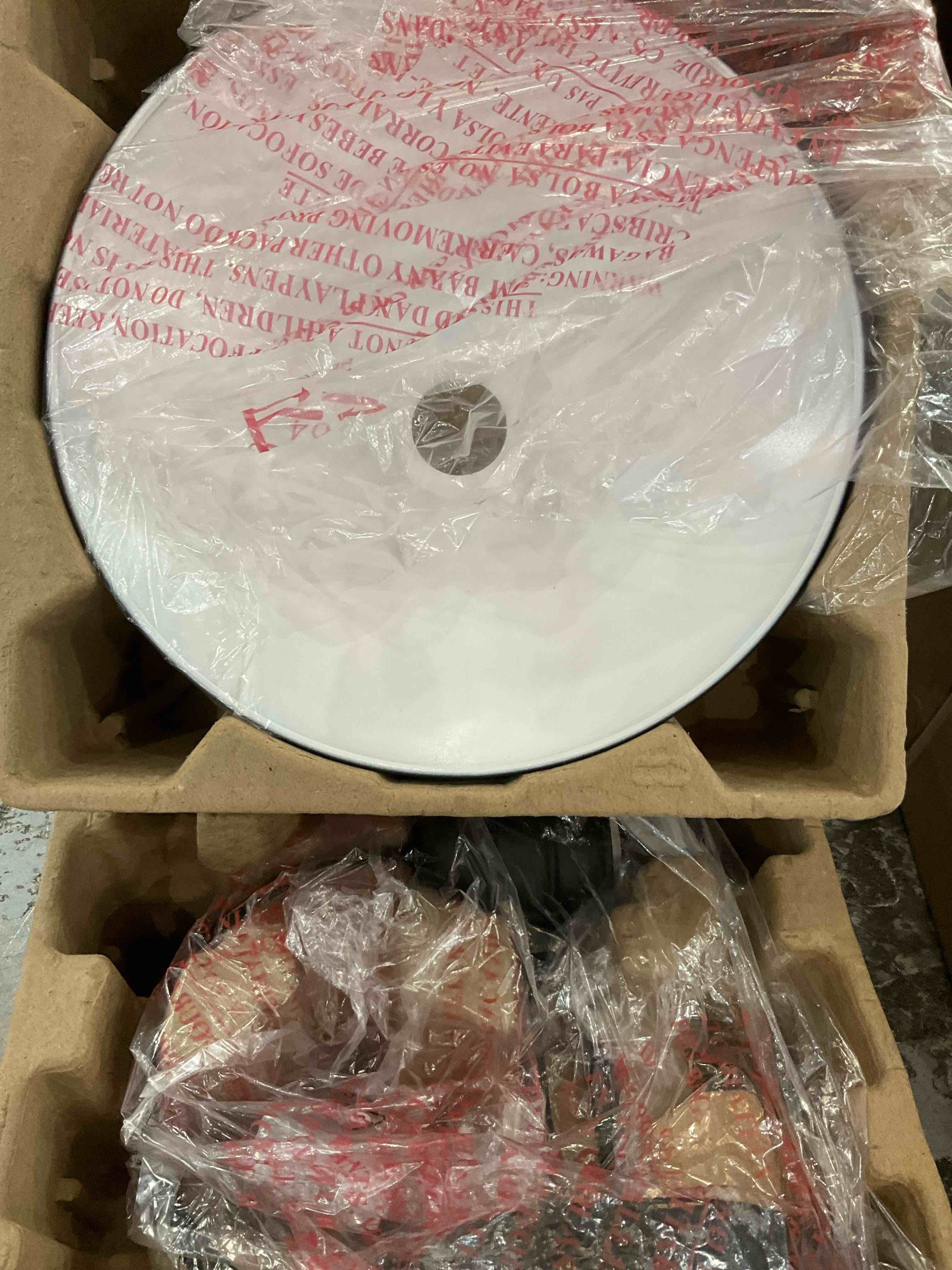 https://s3.amazonaws.com/lotting-images-prod/bidfta/PPE2489037_1750180054514.jpeg