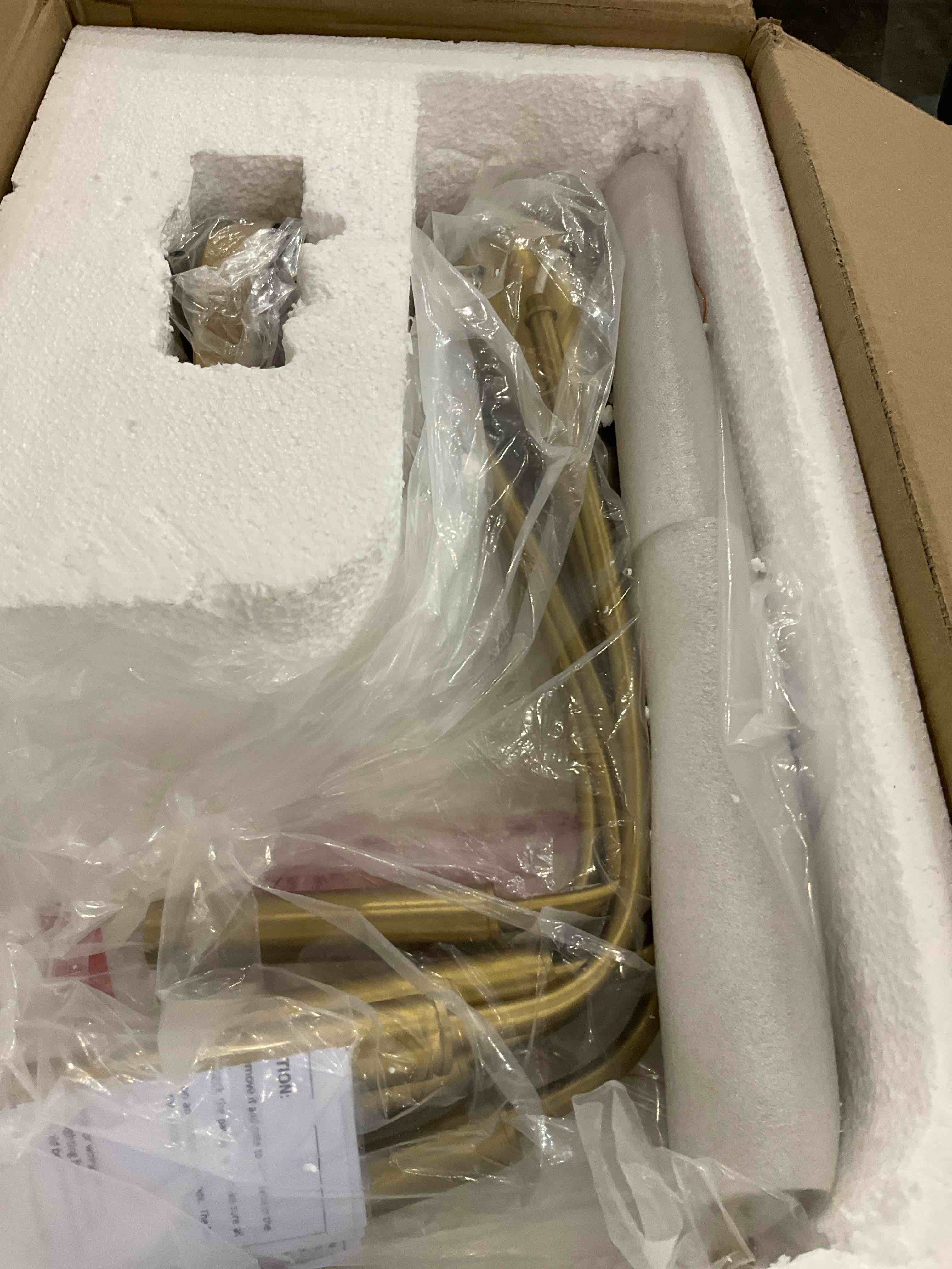 https://s3.amazonaws.com/lotting-images-prod/bidfta/PPE2489193_1750255696262.jpeg