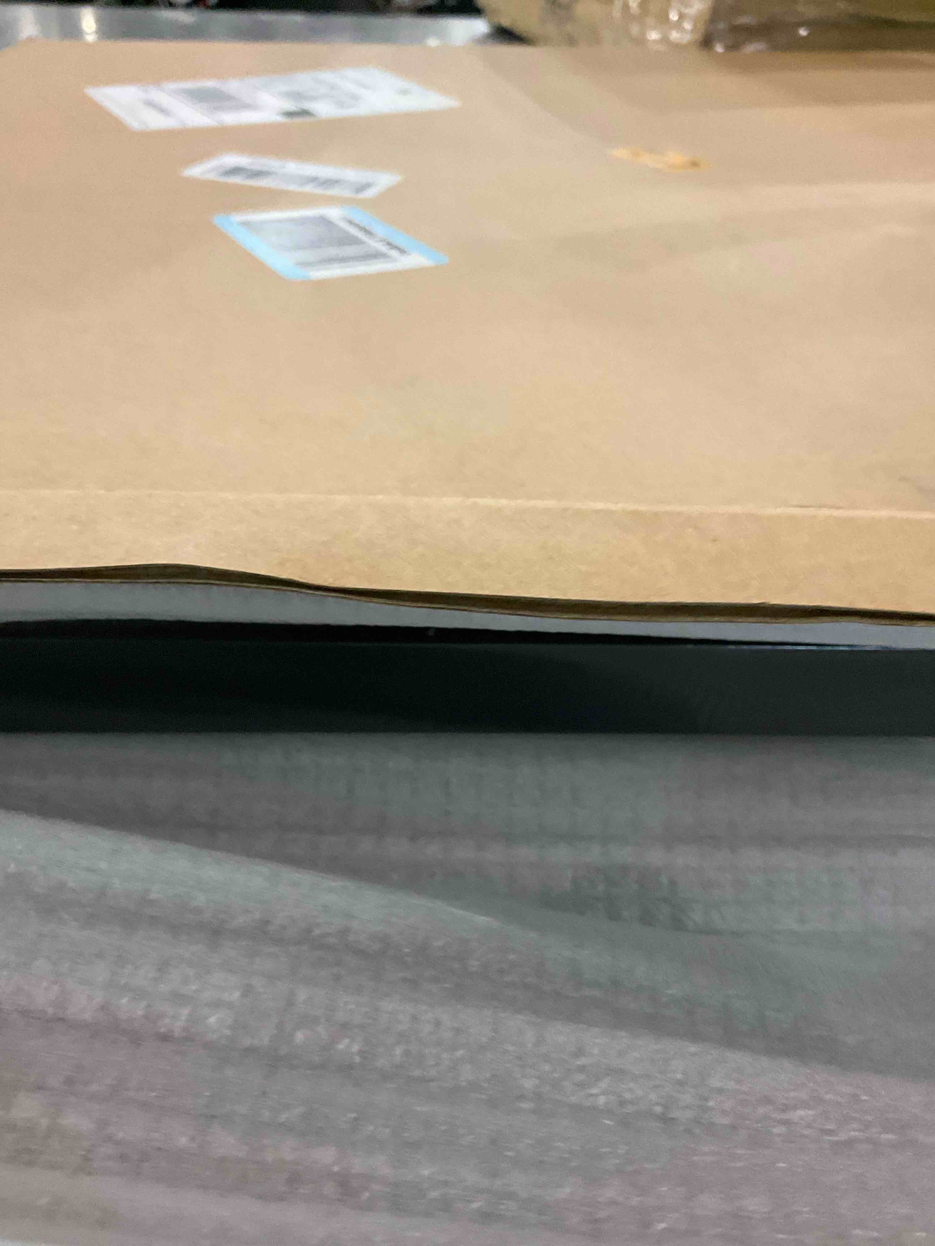 https://s3.amazonaws.com/lotting-images-prod/bidfta/PPE2489798_1750423641650.jpeg