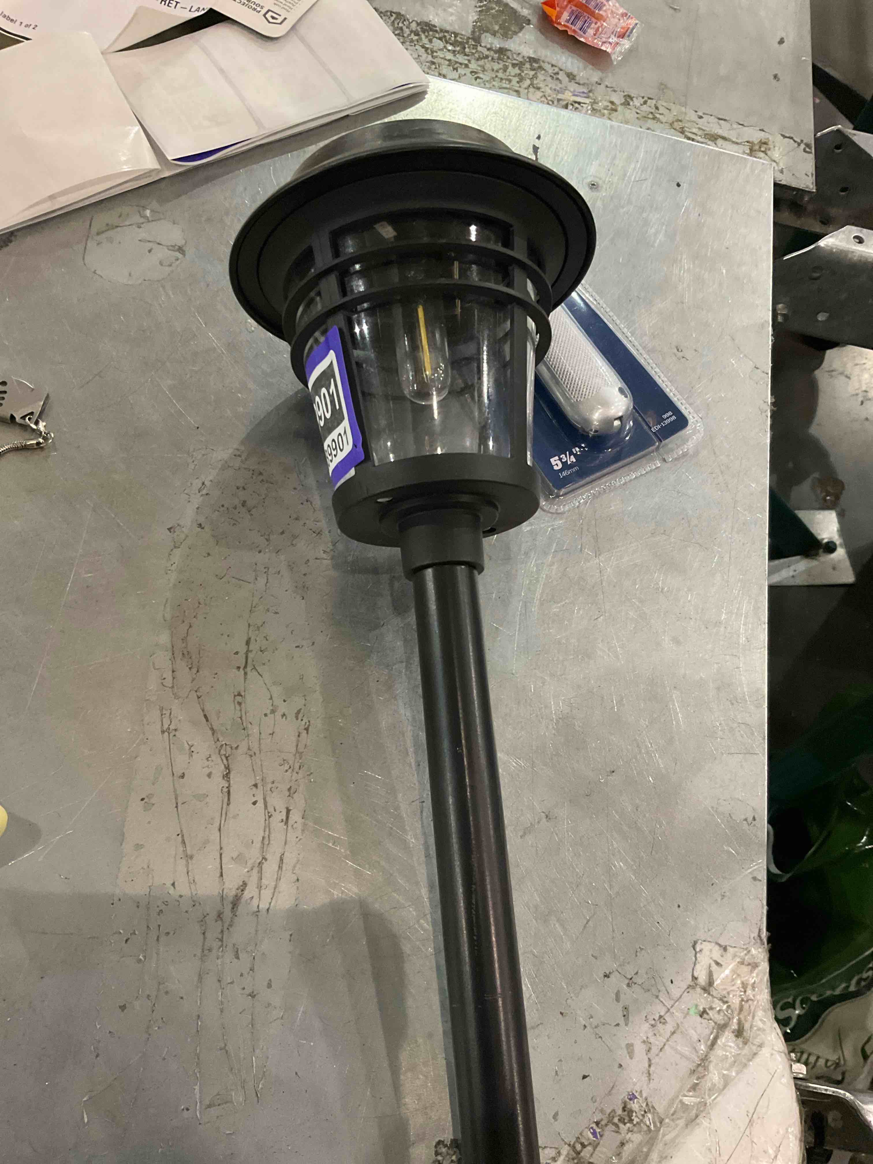 stake light