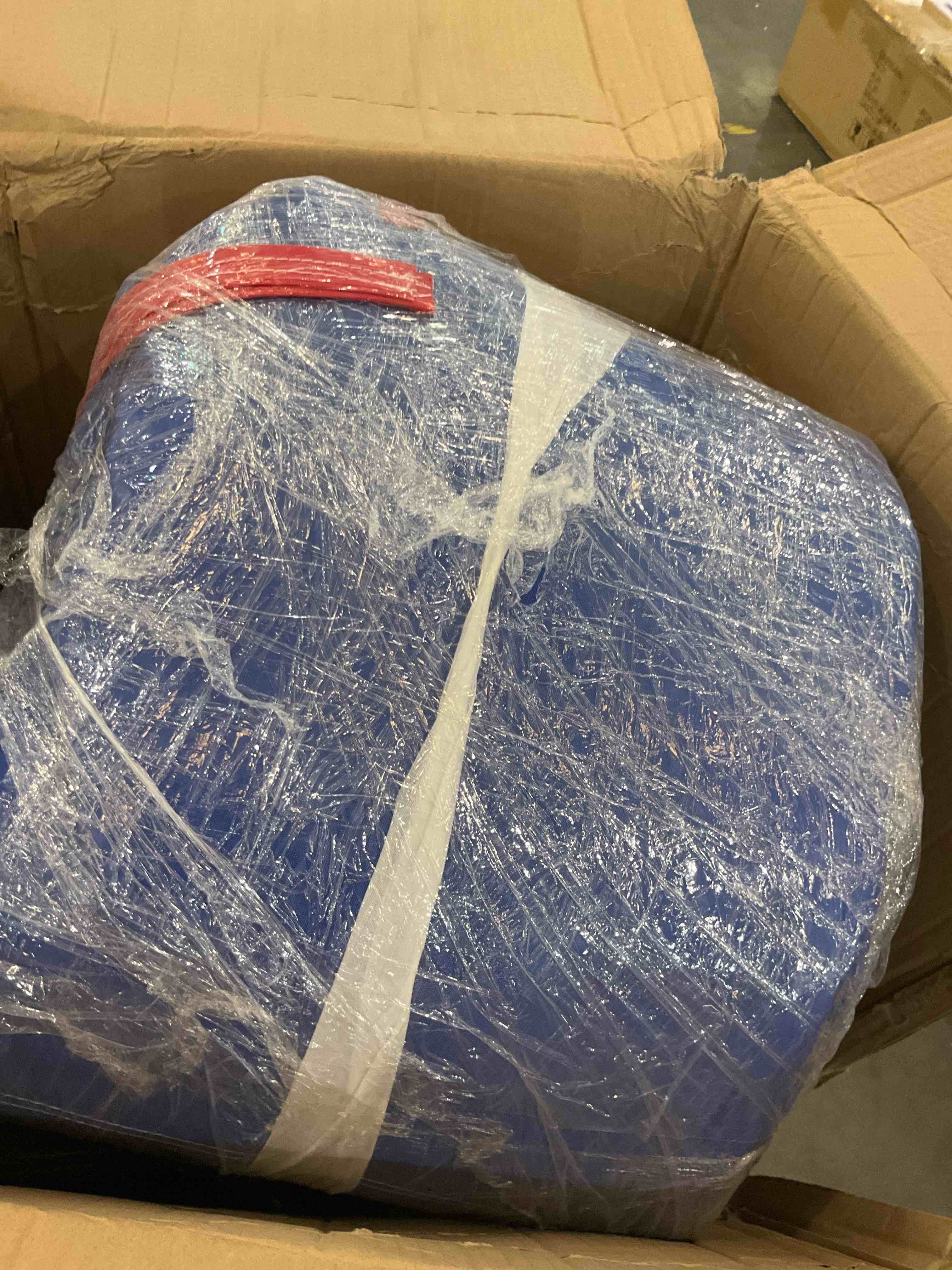 https://s3.amazonaws.com/lotting-images-prod/bidfta/PPE2490229_1750439203721.jpeg