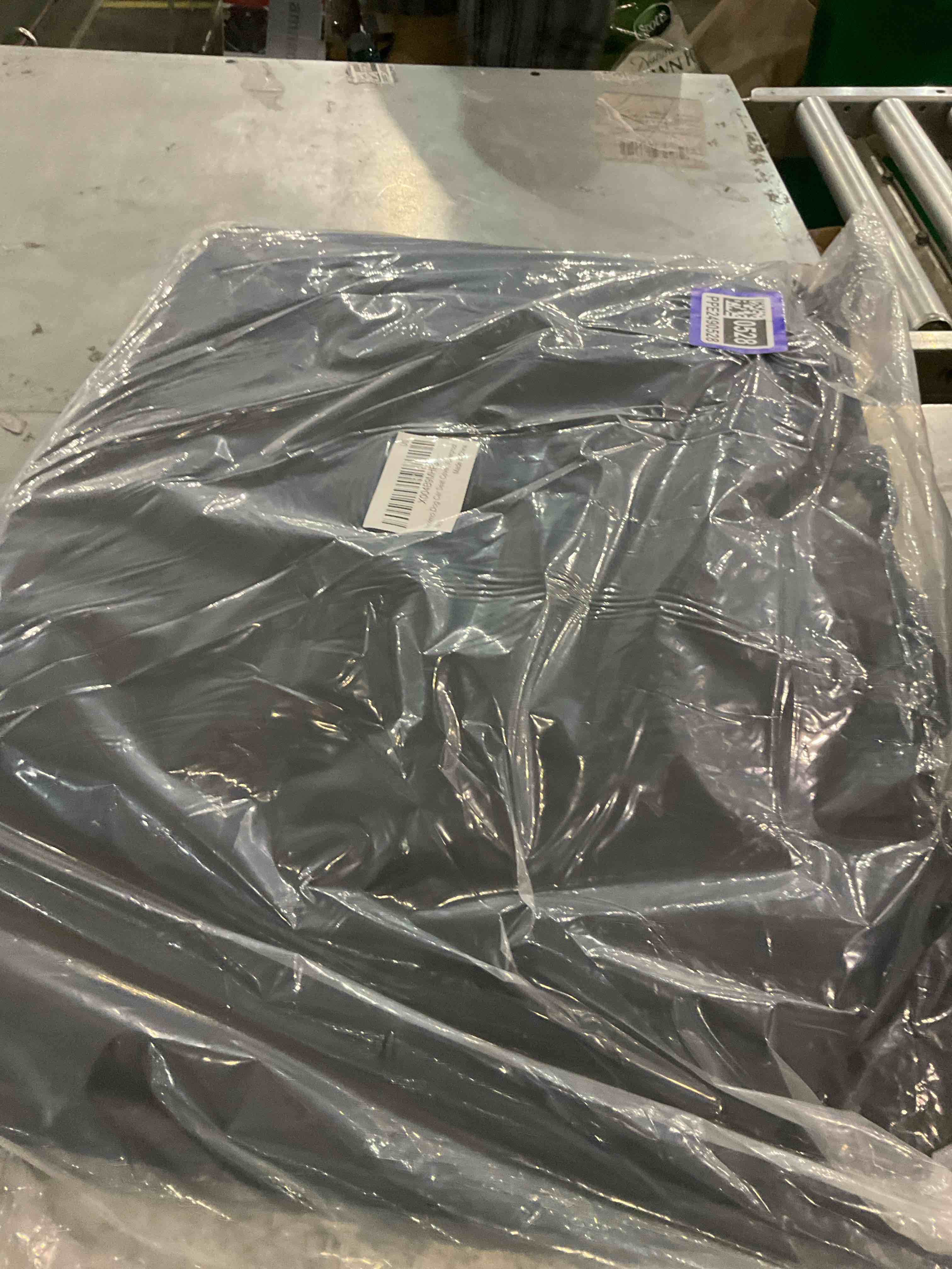 https://s3.amazonaws.com/lotting-images-prod/bidfta/PPE2490531_1750678973249.jpeg