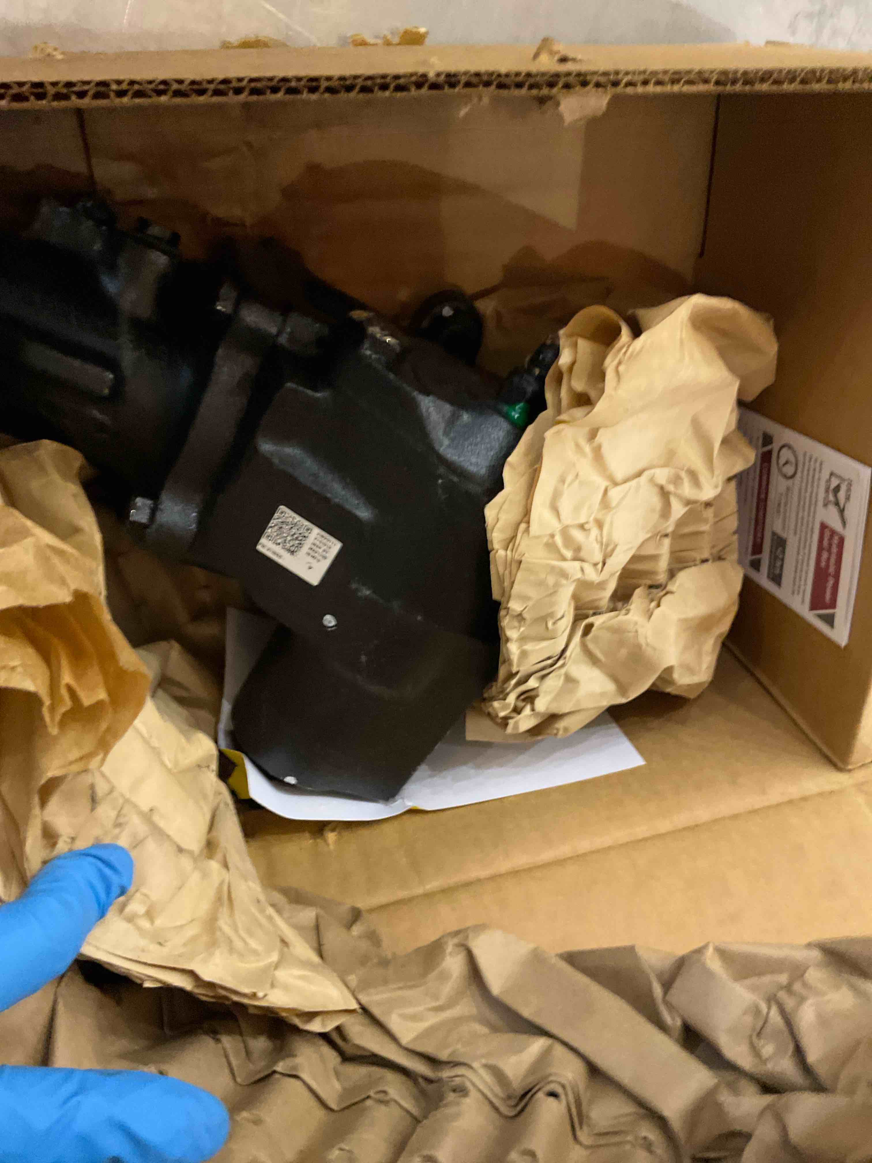 https://s3.amazonaws.com/lotting-images-prod/bidfta/PPE2490707_1750689056670.jpeg