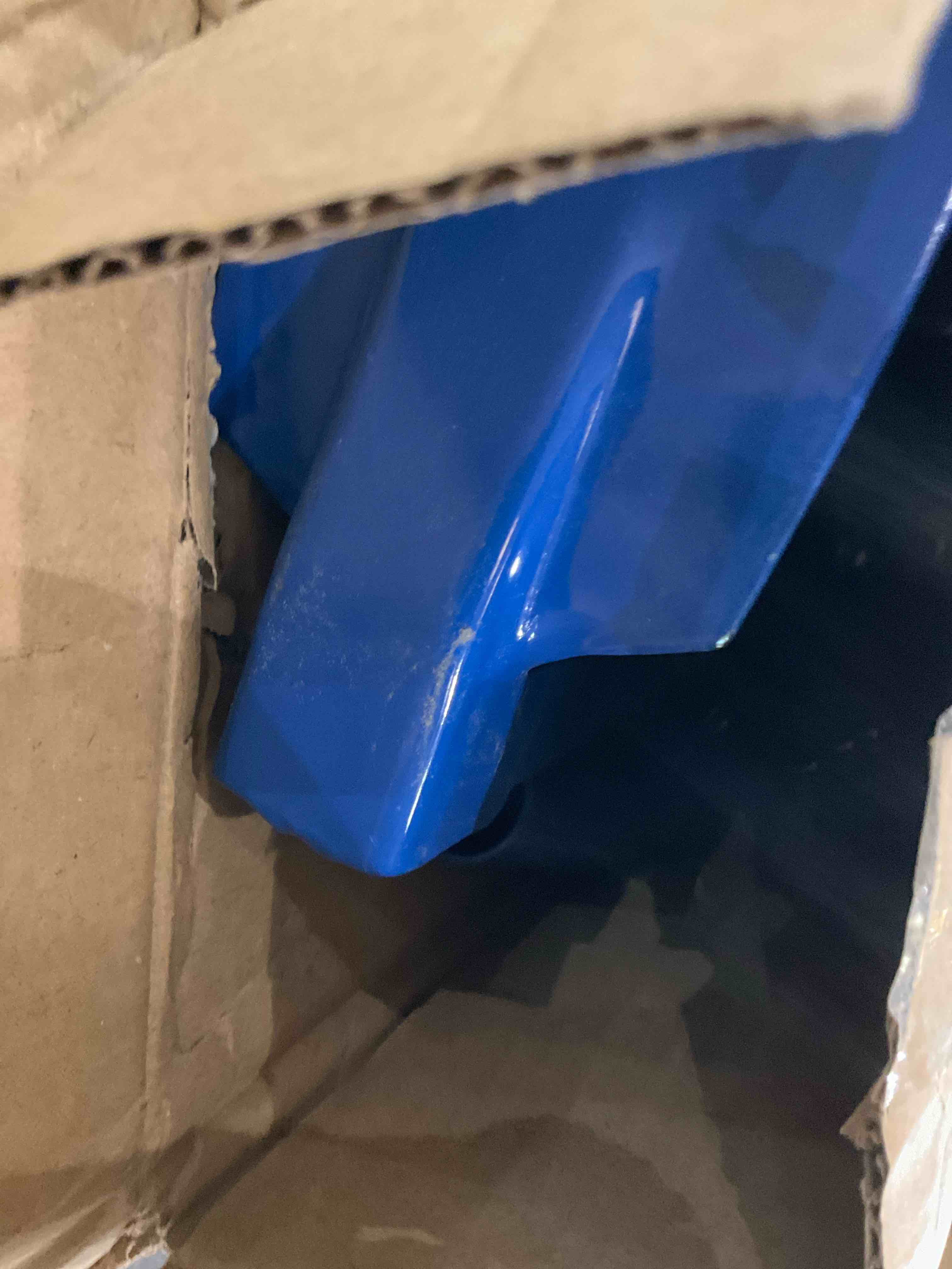 Bon 11-295 Brick Tongs -Square Tube