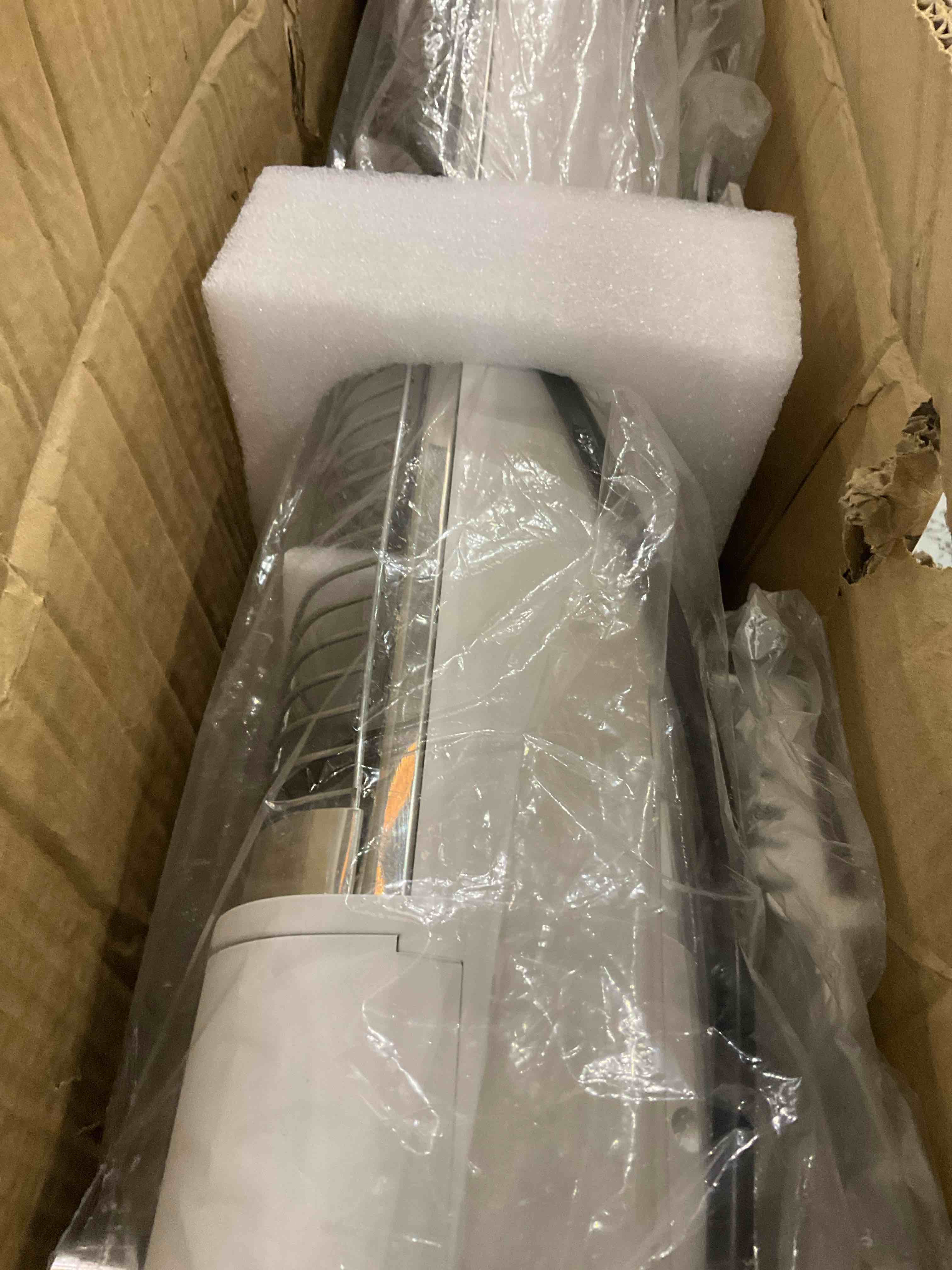 https://s3.amazonaws.com/lotting-images-prod/bidfta/PPE2491082_1745930973916.jpeg