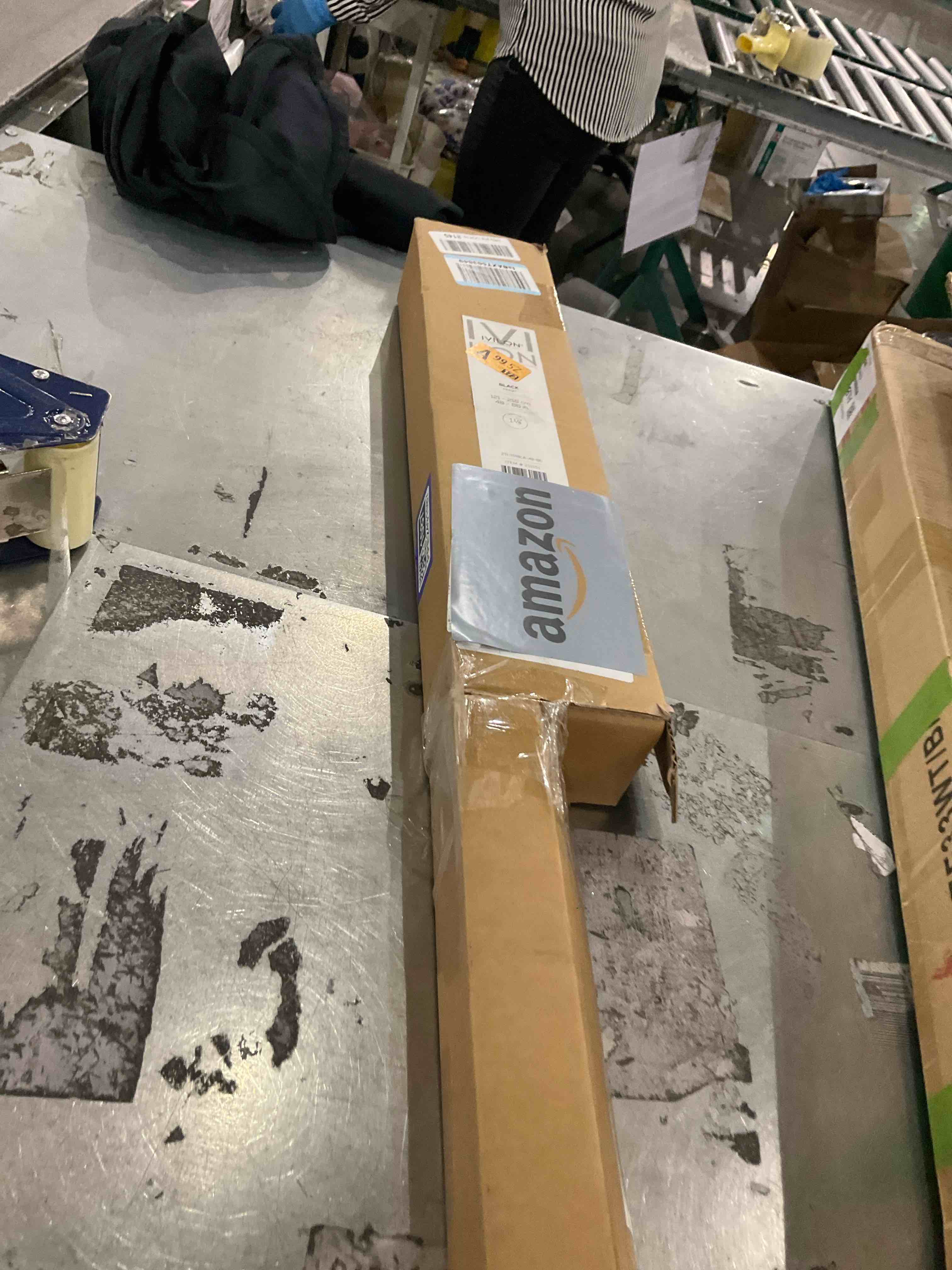 https://s3.amazonaws.com/lotting-images-prod/bidfta/PPE2491087_1745930246351.jpeg