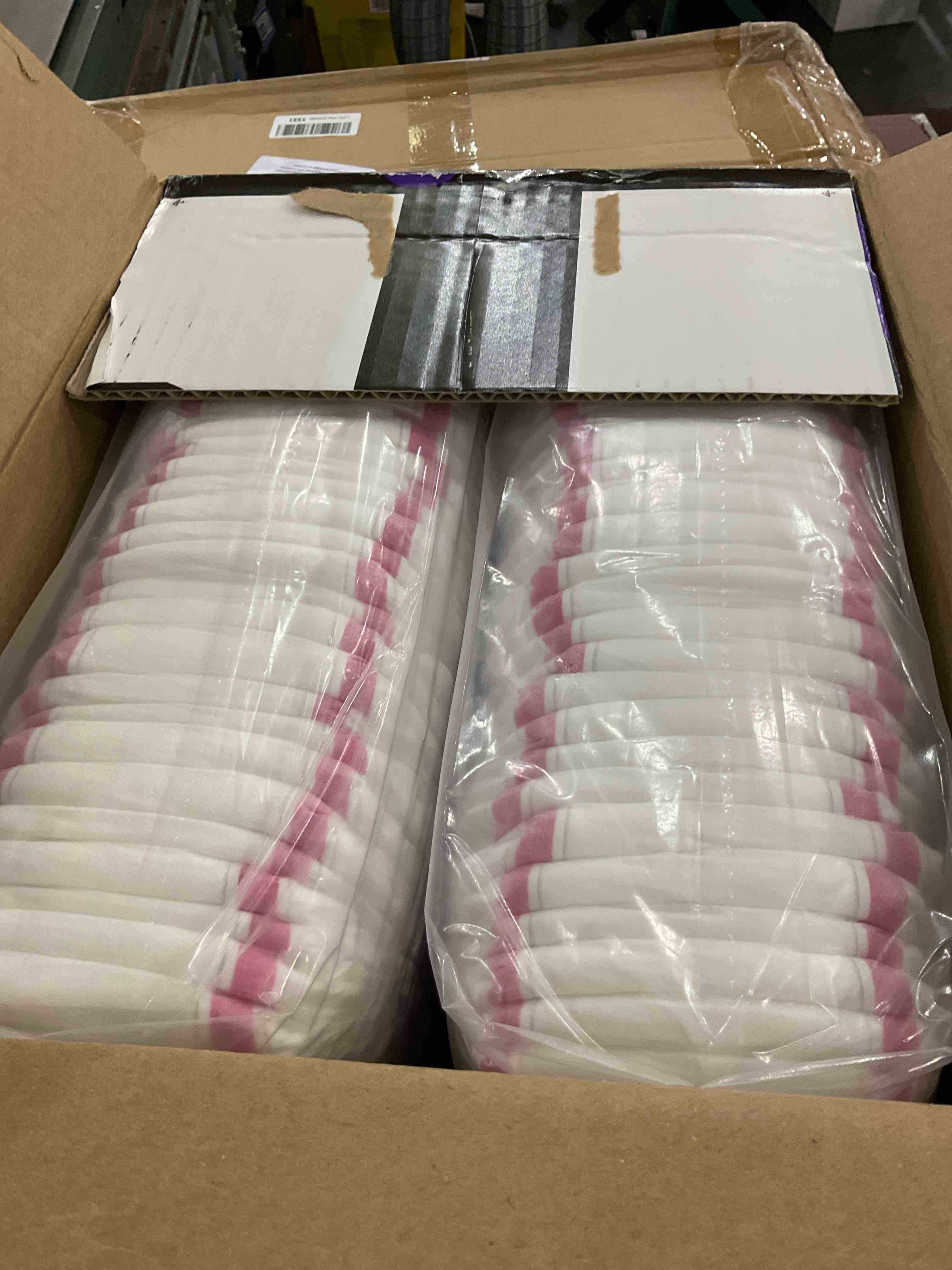 https://s3.amazonaws.com/lotting-images-prod/bidfta/PPE2491124_1745929992713.jpeg