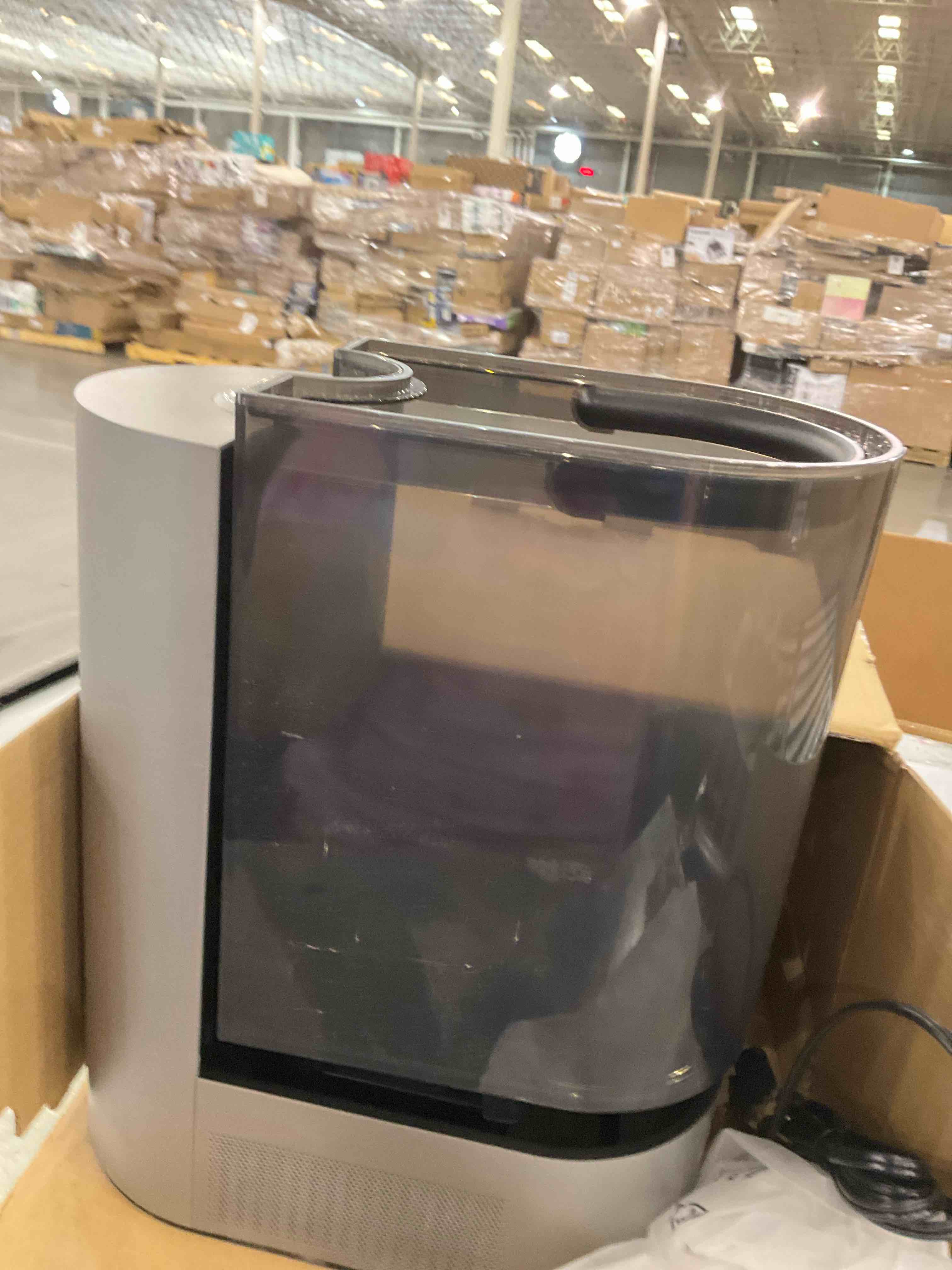 https://s3.amazonaws.com/lotting-images-prod/bidfta/PPE2491301_1745935230950.jpeg