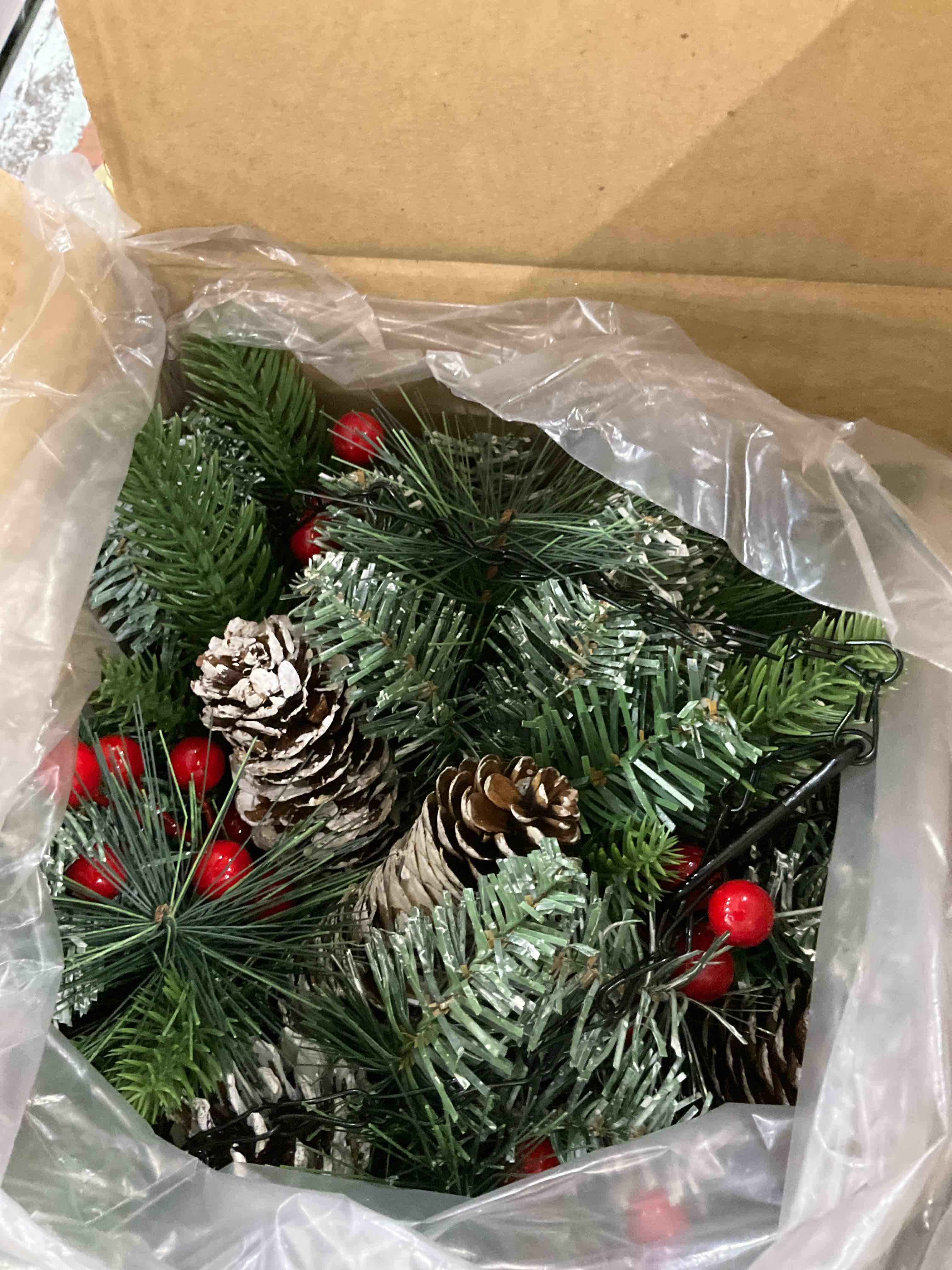 https://s3.amazonaws.com/lotting-images-prod/bidfta/PPE2491381_1745936614116.jpeg