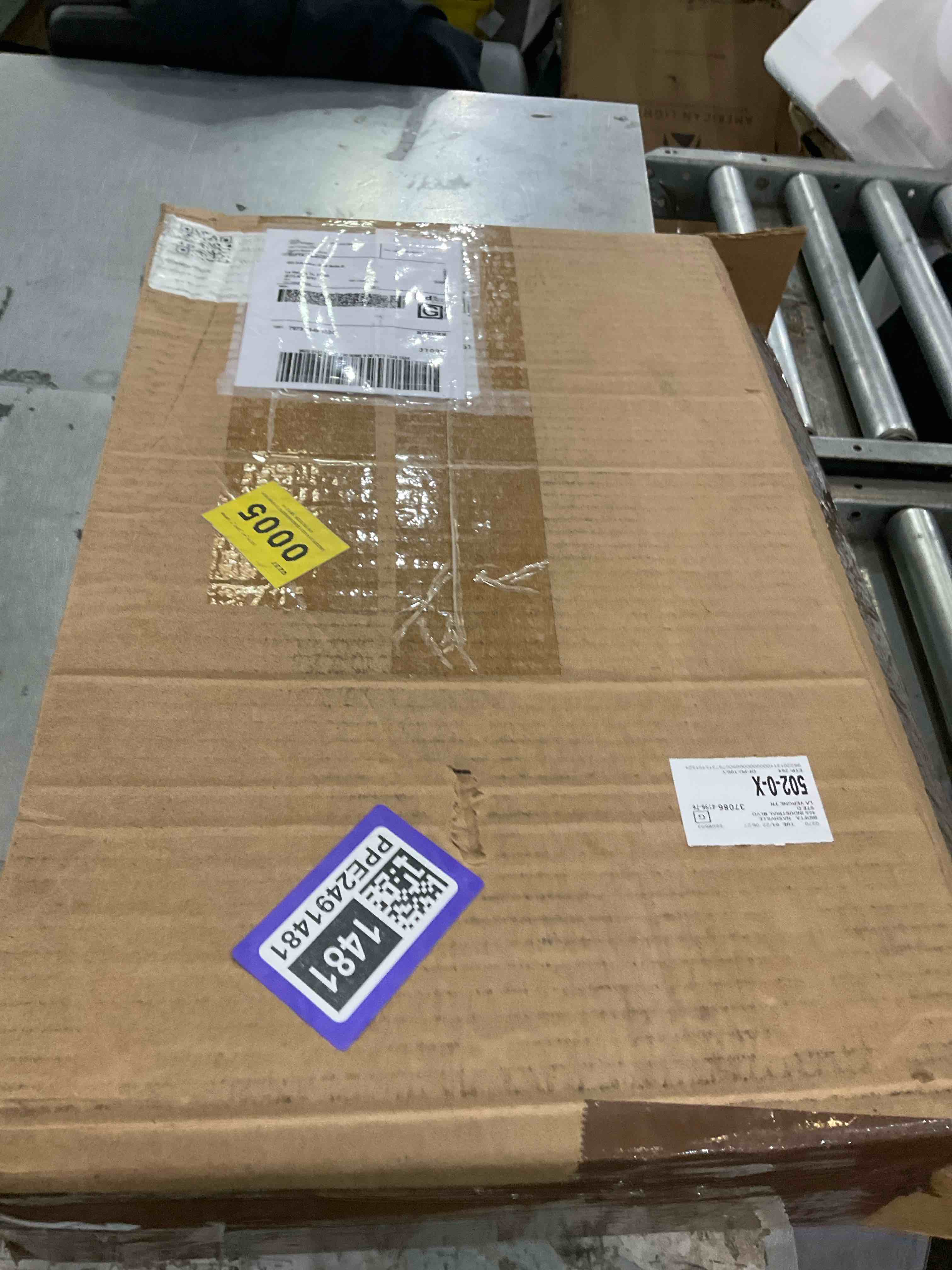 Luxury Marble Drink Table 27” Tall Round Marble & Metal Side Table Modern Accent Table For Living Room, Bedroom, Or Lounge Elegant Small Space Furniture