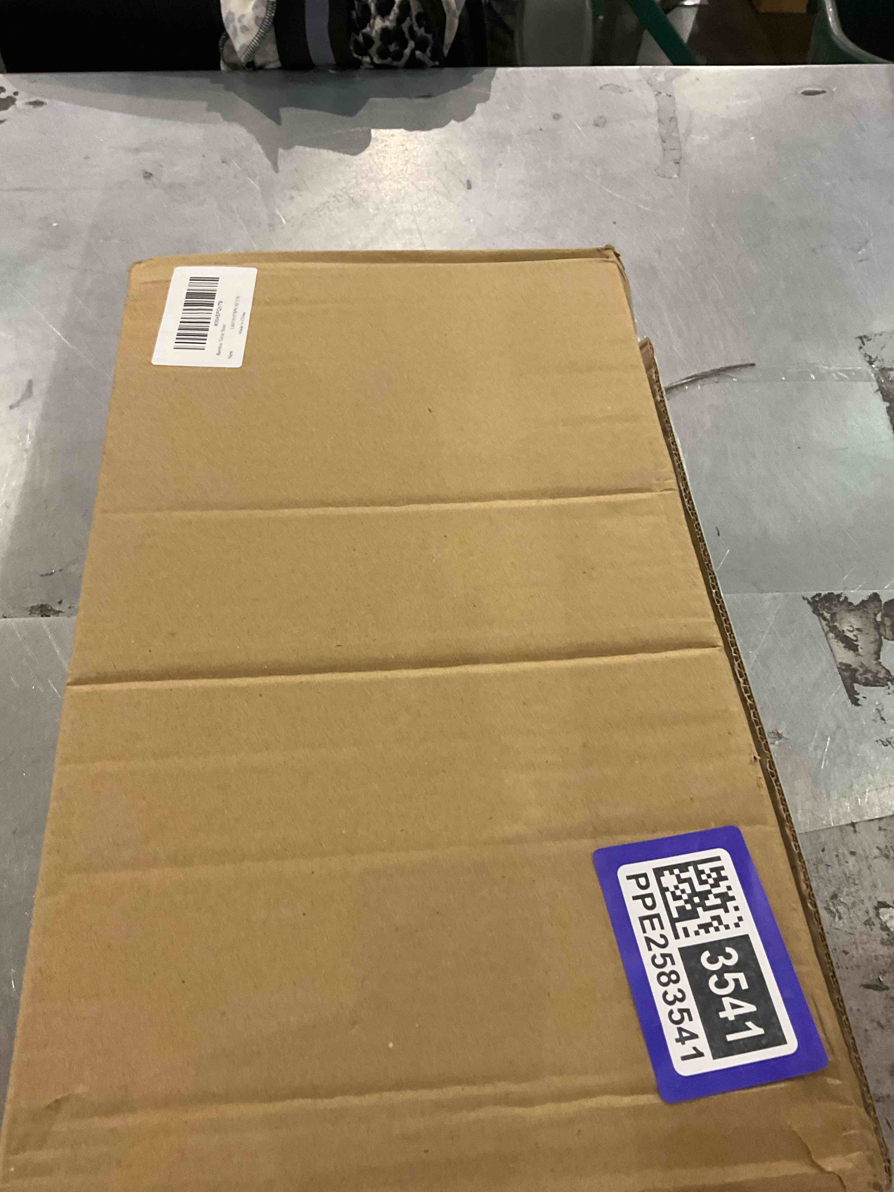 https://s3.amazonaws.com/lotting-images-prod/bidfta/PPE2491844_1746012786420.jpeg