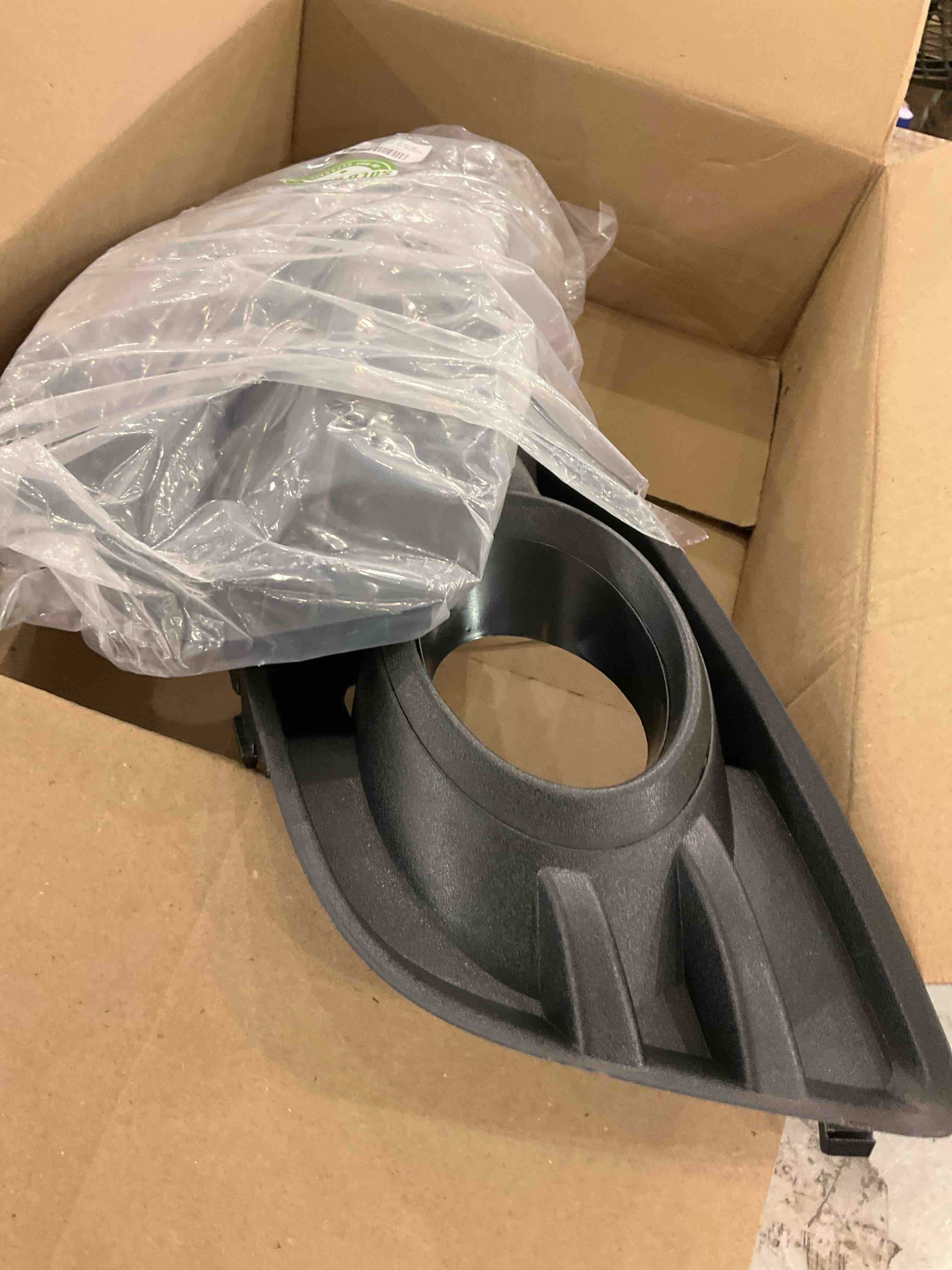 https://s3.amazonaws.com/lotting-images-prod/bidfta/PPE2492216_1746024235442.jpeg
