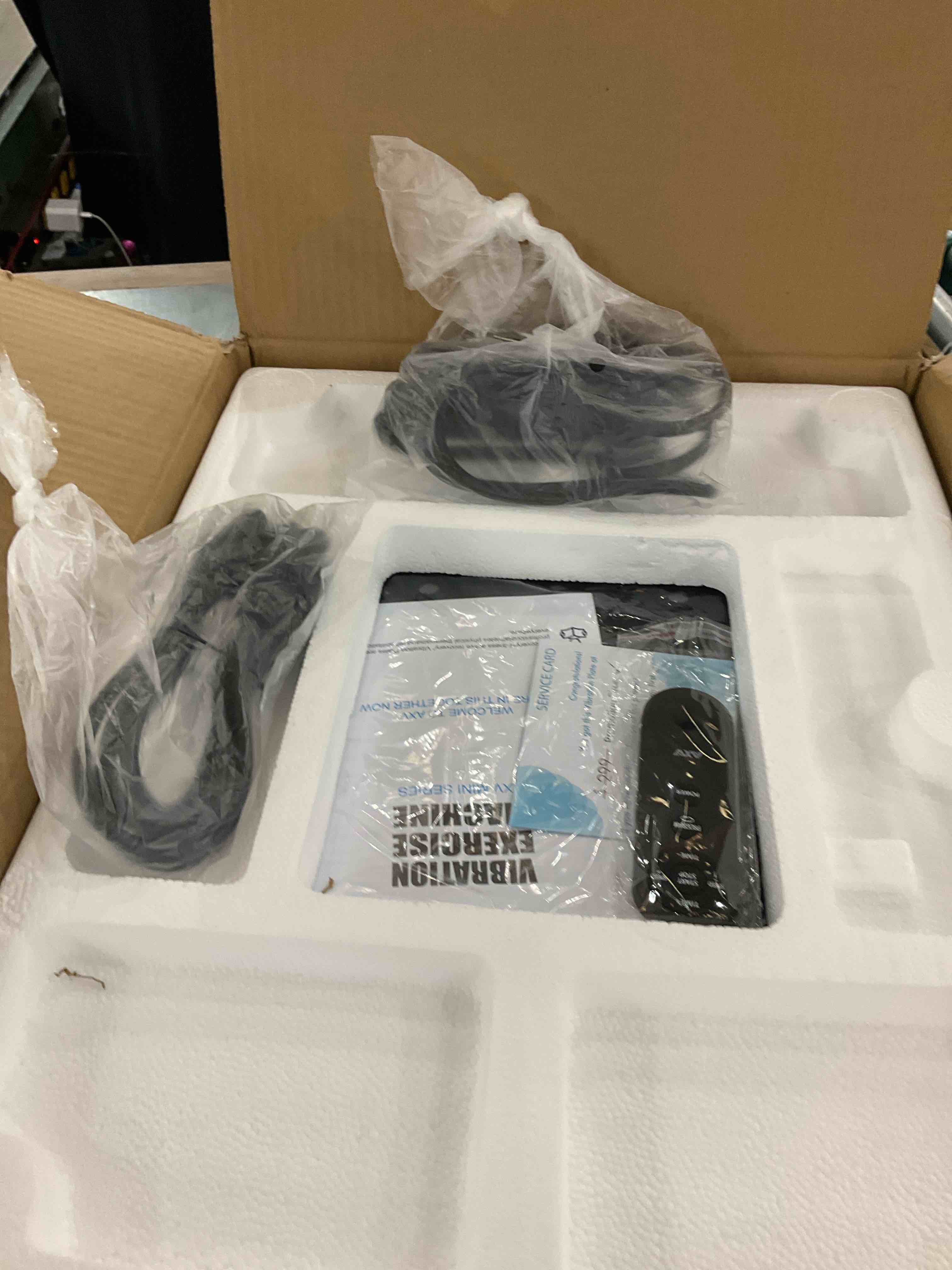 https://s3.amazonaws.com/lotting-images-prod/bidfta/PPE2492221_1746023996140.jpeg