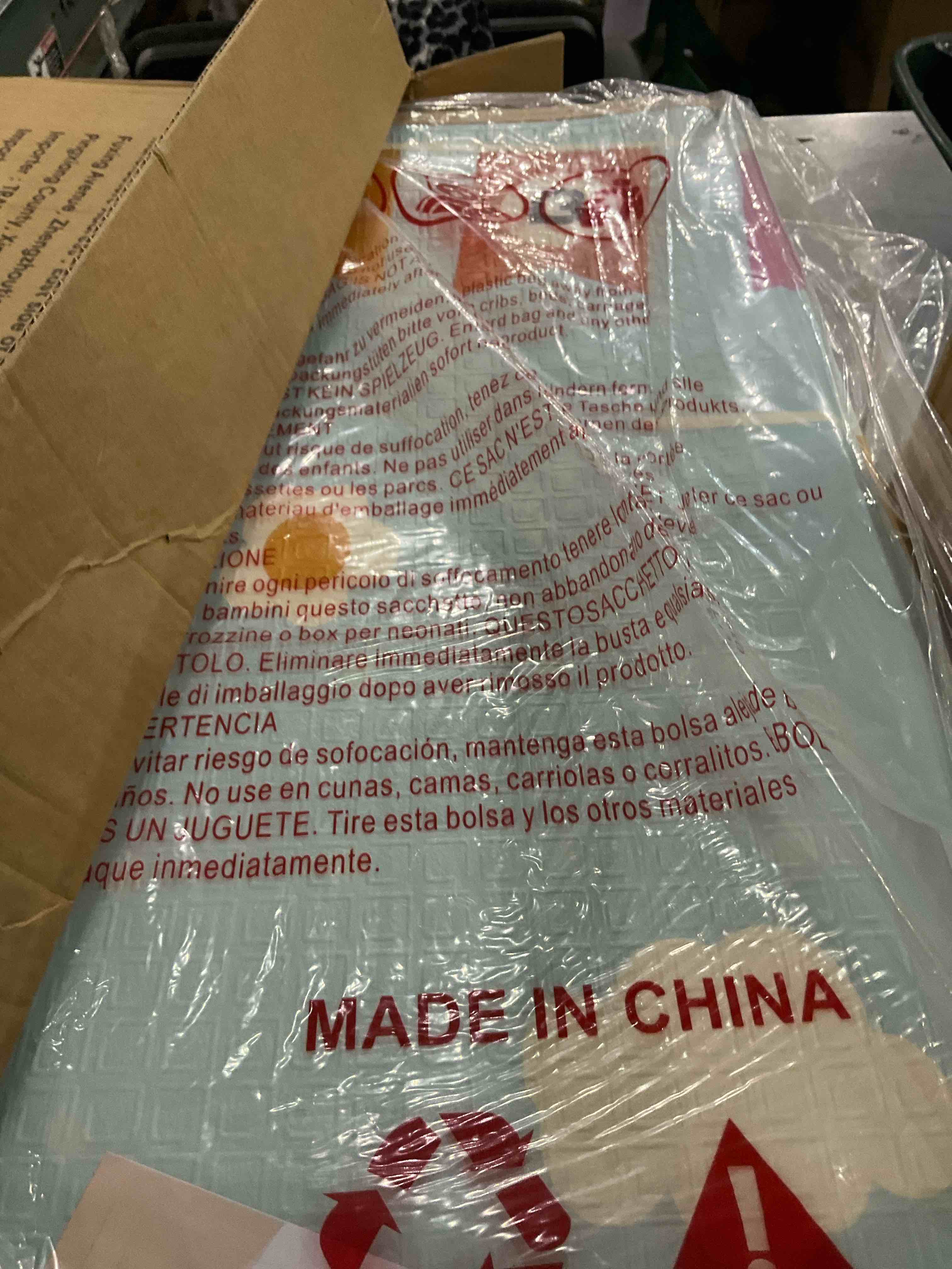 https://s3.amazonaws.com/lotting-images-prod/bidfta/PPE2492566_1746098733016.jpeg
