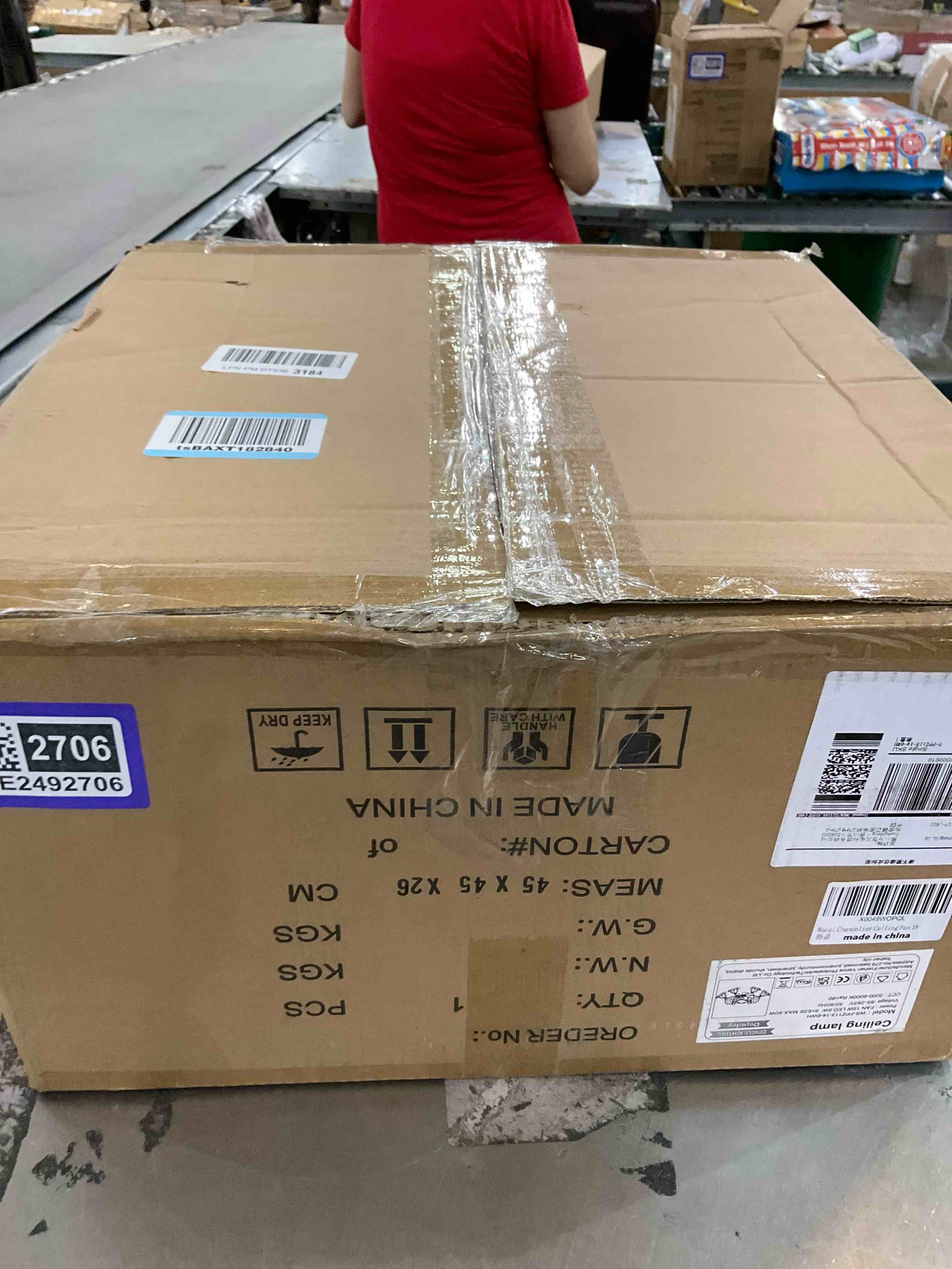 https://s3.amazonaws.com/lotting-images-prod/bidfta/PPE2492706_1746110419438.jpeg
