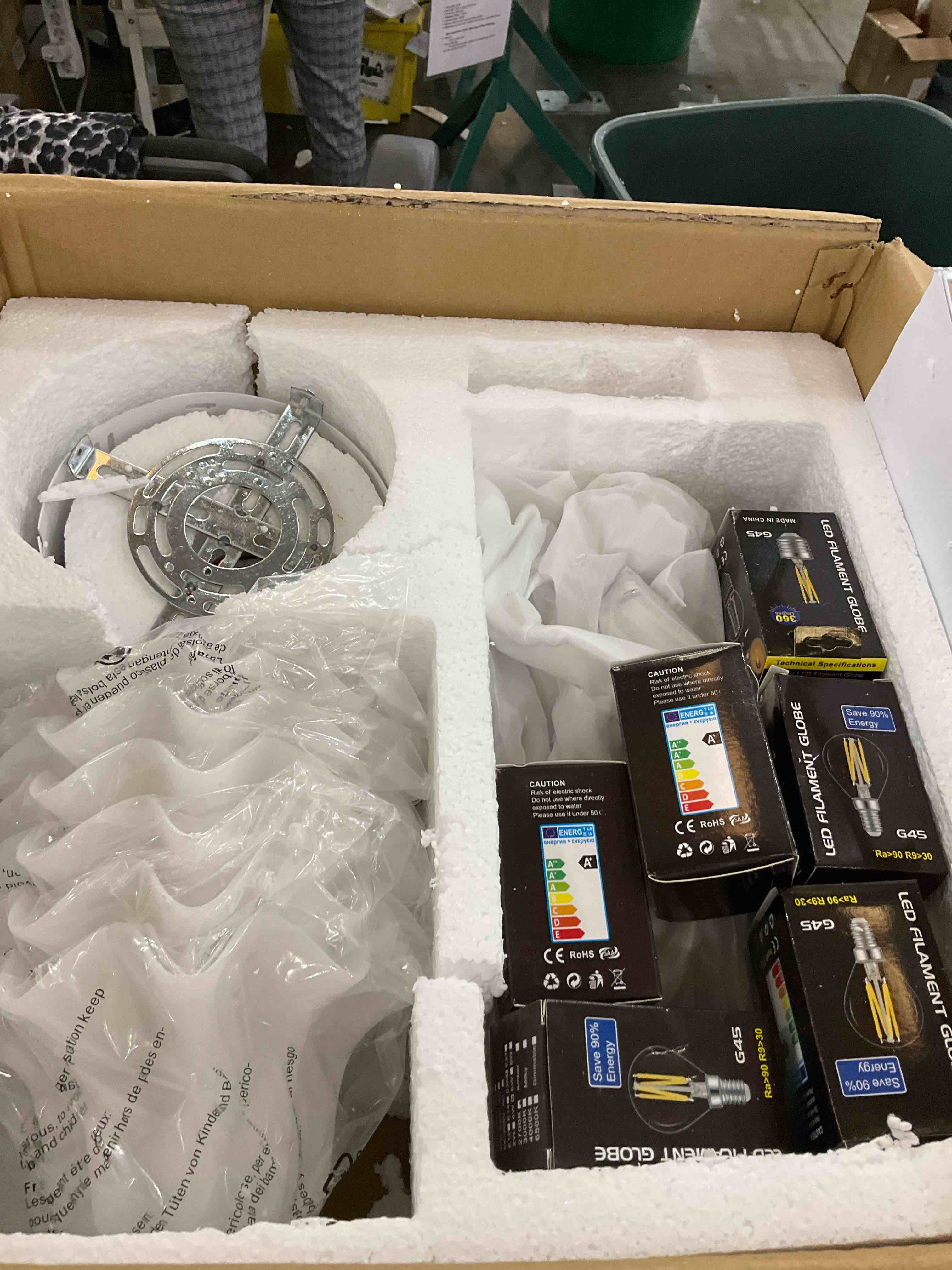https://s3.amazonaws.com/lotting-images-prod/bidfta/PPE2492706_1746110451882.jpeg