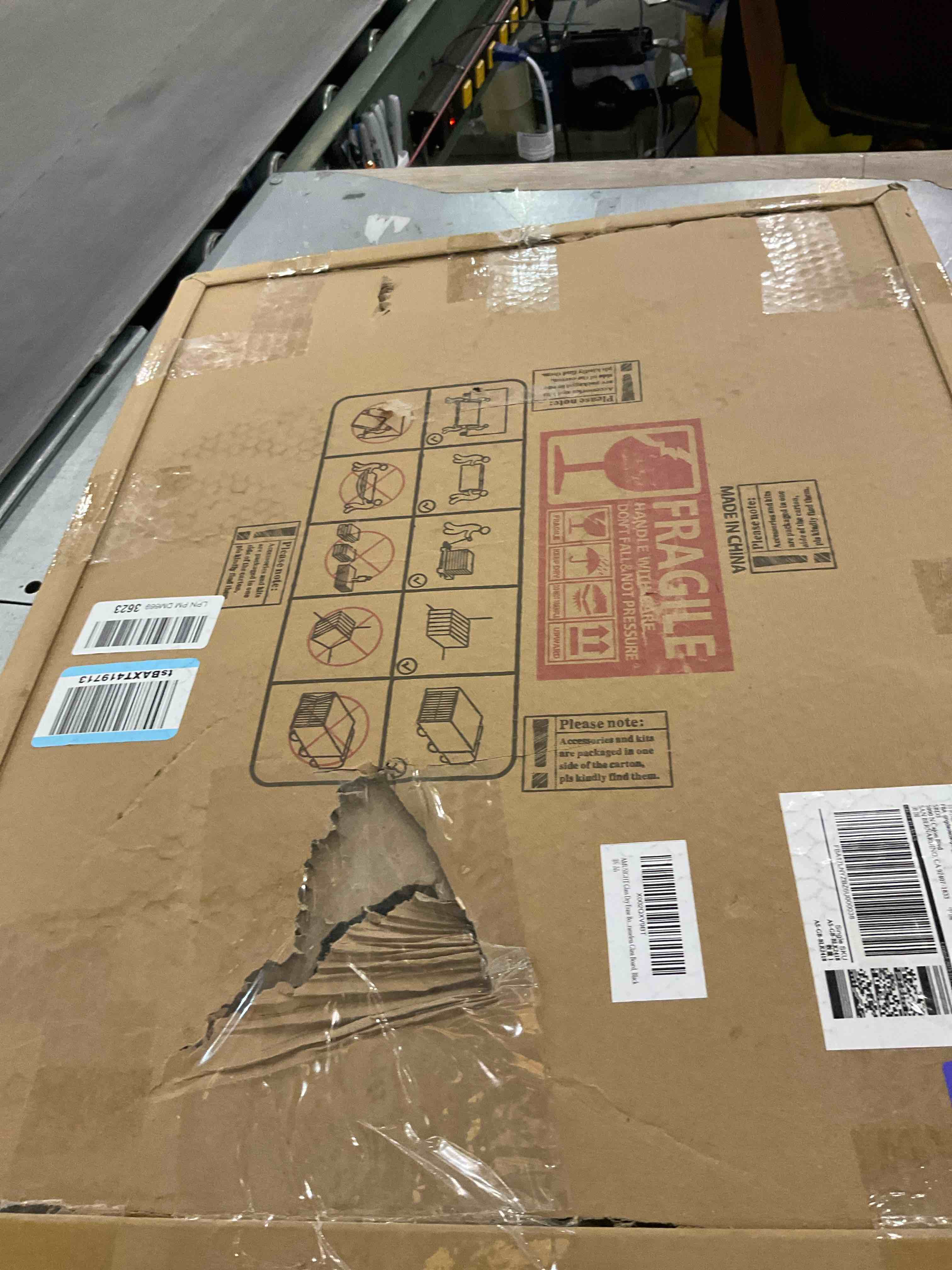 https://s3.amazonaws.com/lotting-images-prod/bidfta/PPE2492719_1746118537615.jpeg