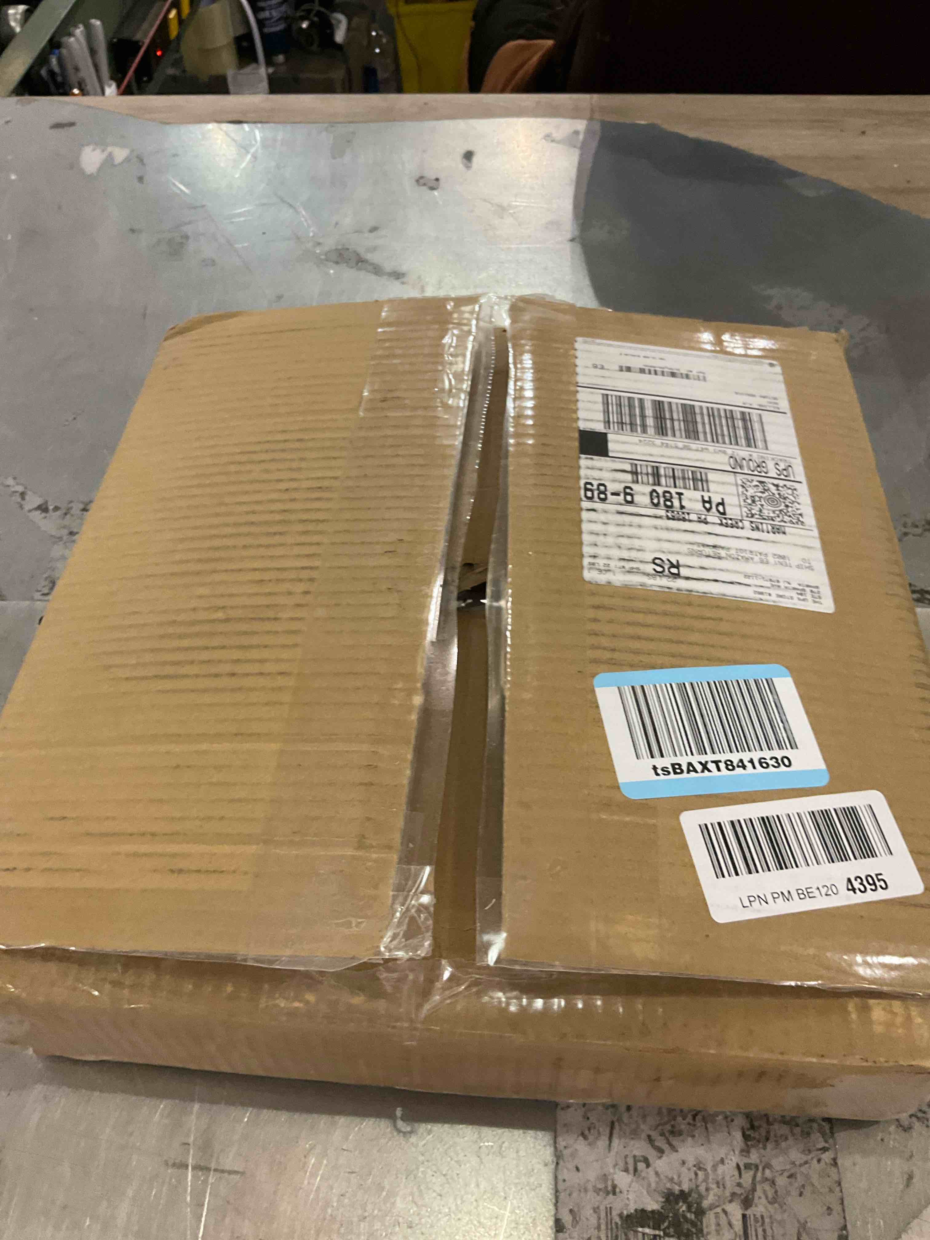 https://s3.amazonaws.com/lotting-images-prod/bidfta/PPE2492737_1746120396851.jpeg