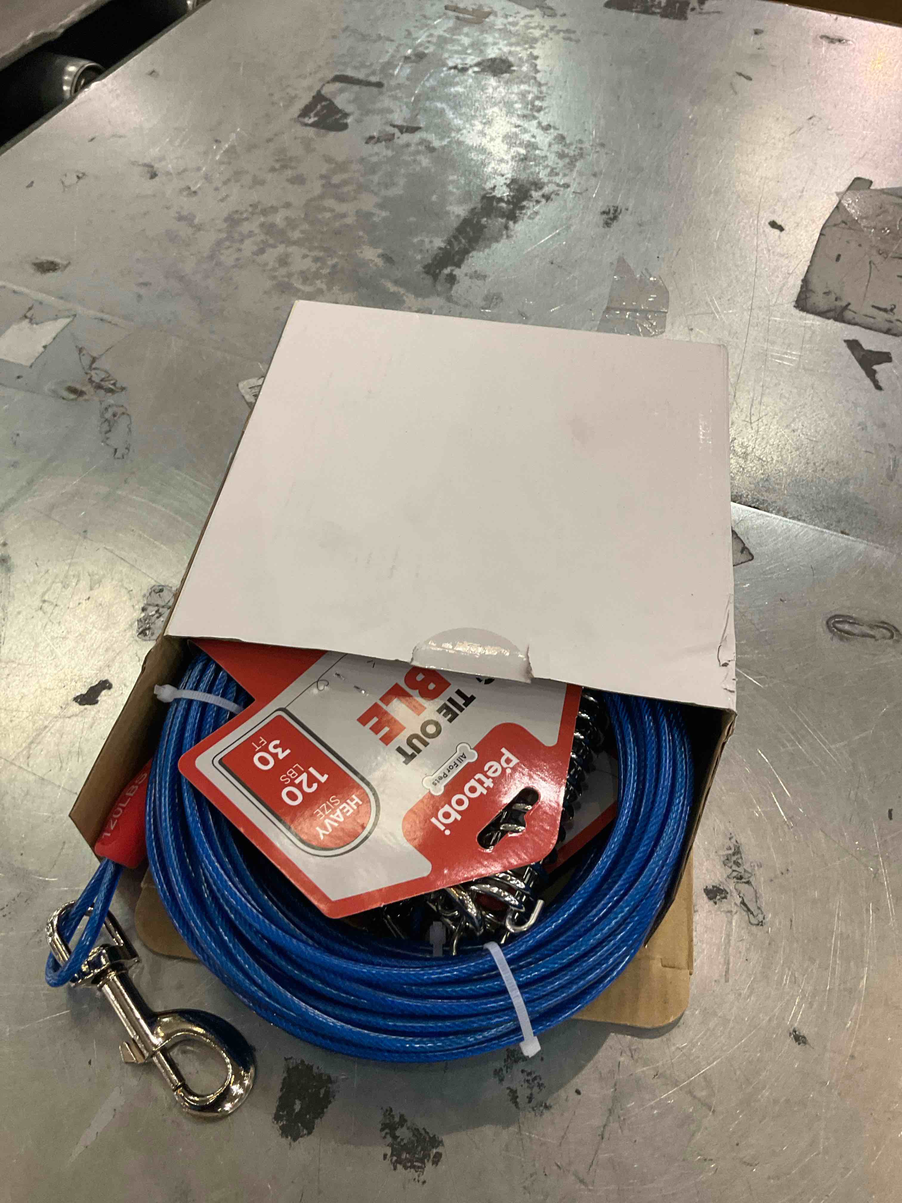 https://s3.amazonaws.com/lotting-images-prod/bidfta/PPE2492800_1746126347017.jpeg