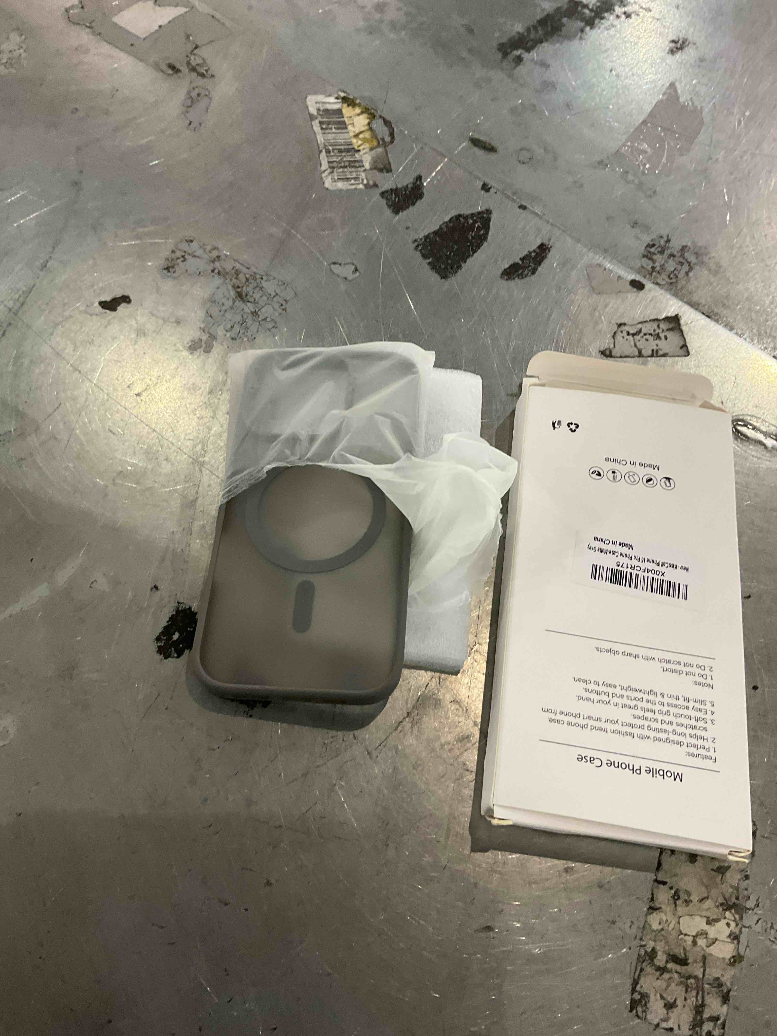 https://s3.amazonaws.com/lotting-images-prod/bidfta/PPE2492884_1746184874532.jpeg