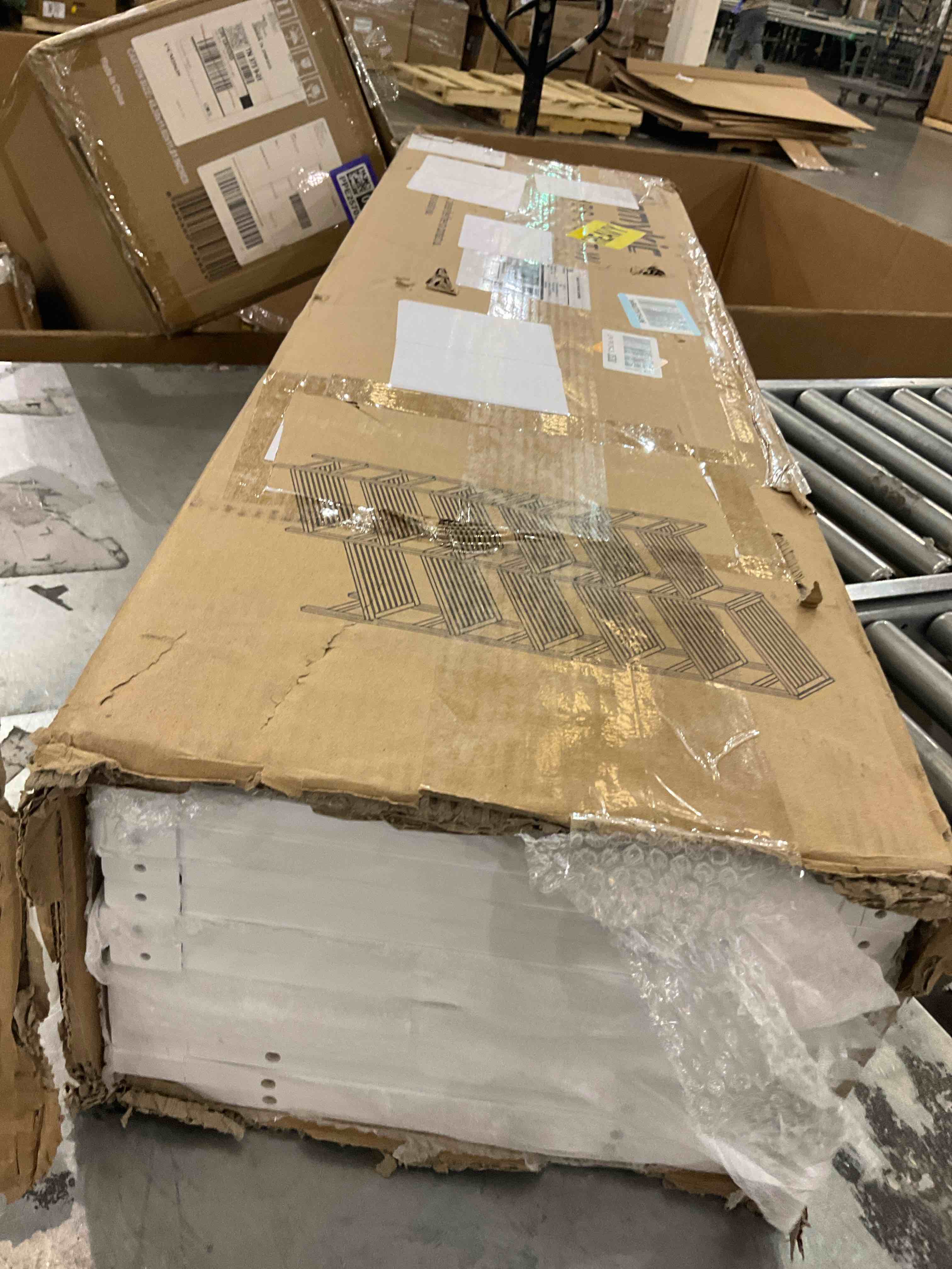 https://s3.amazonaws.com/lotting-images-prod/bidfta/PPE2492912_1746195898279.jpeg