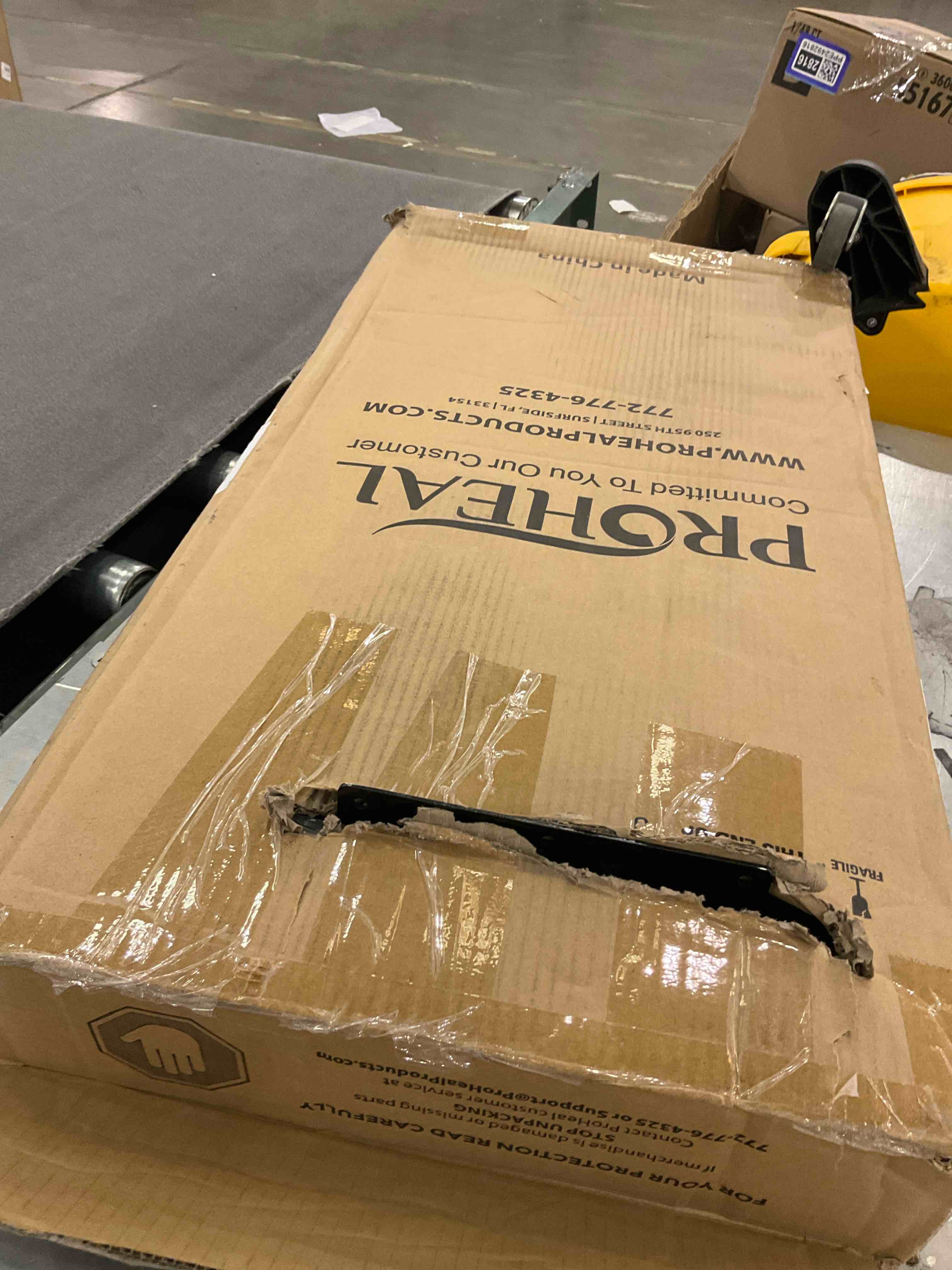 https://s3.amazonaws.com/lotting-images-prod/bidfta/PPE2492925_1746192736773.jpeg