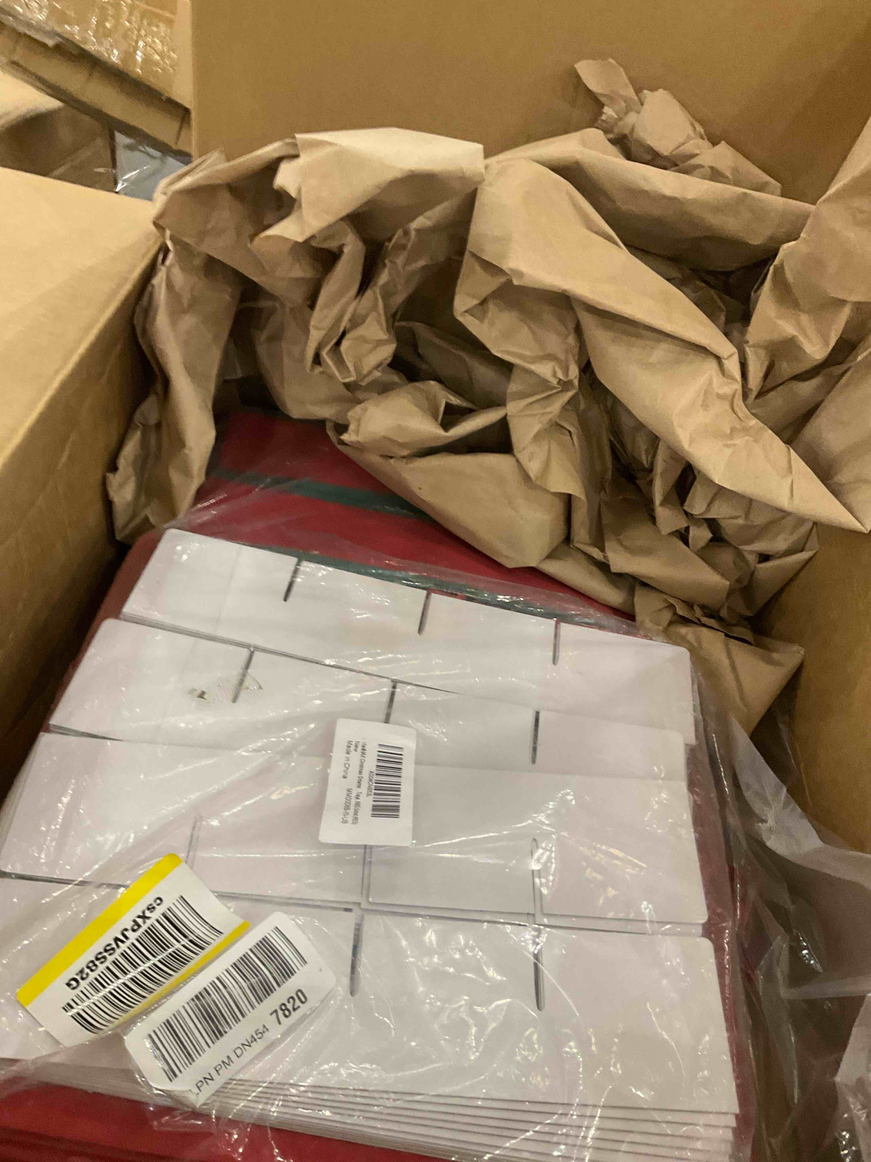 https://s3.amazonaws.com/lotting-images-prod/bidfta/PPE2493010_1746204551047.jpeg