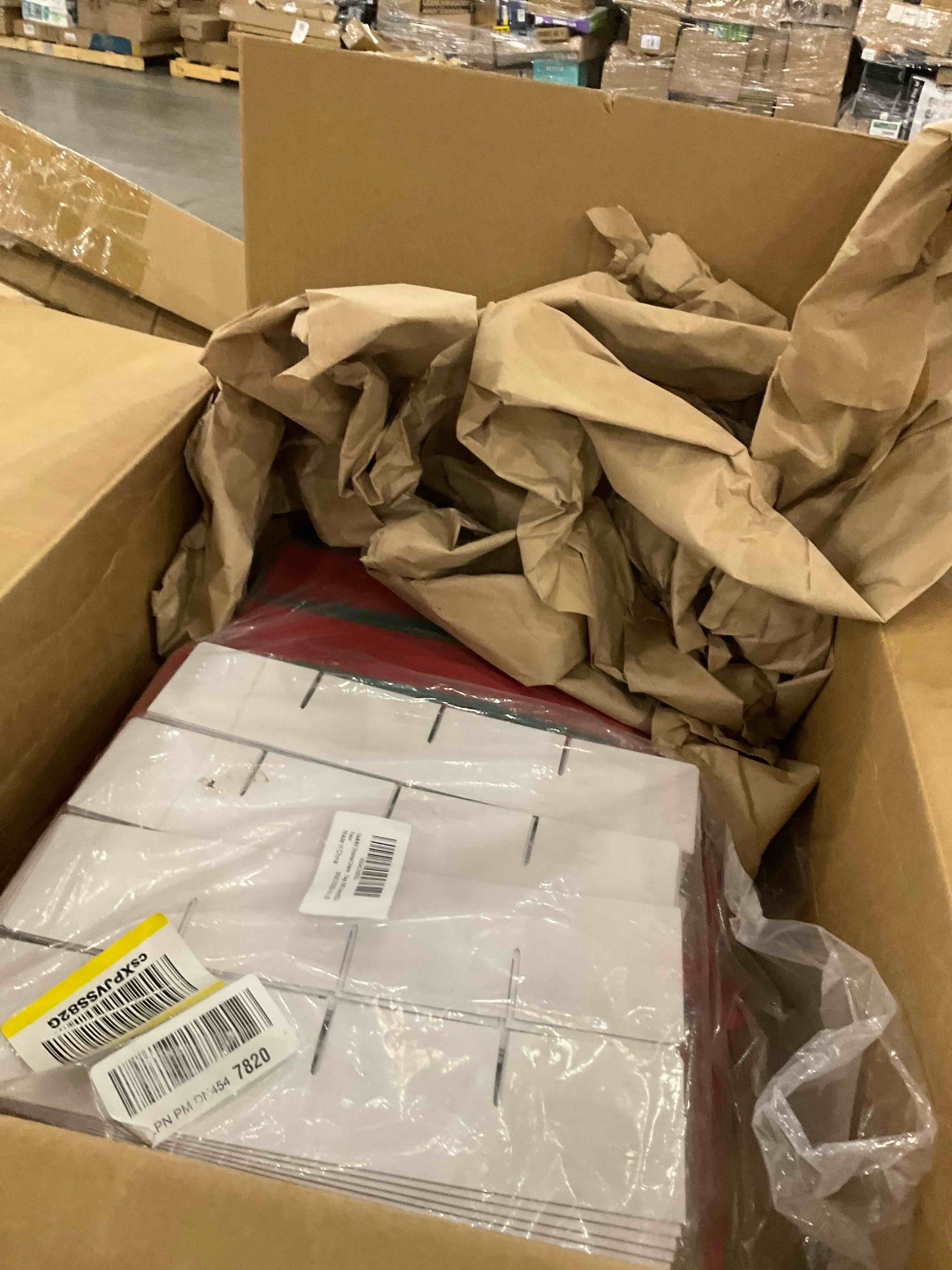 https://s3.amazonaws.com/lotting-images-prod/bidfta/PPE2493010_1746204613247.jpeg