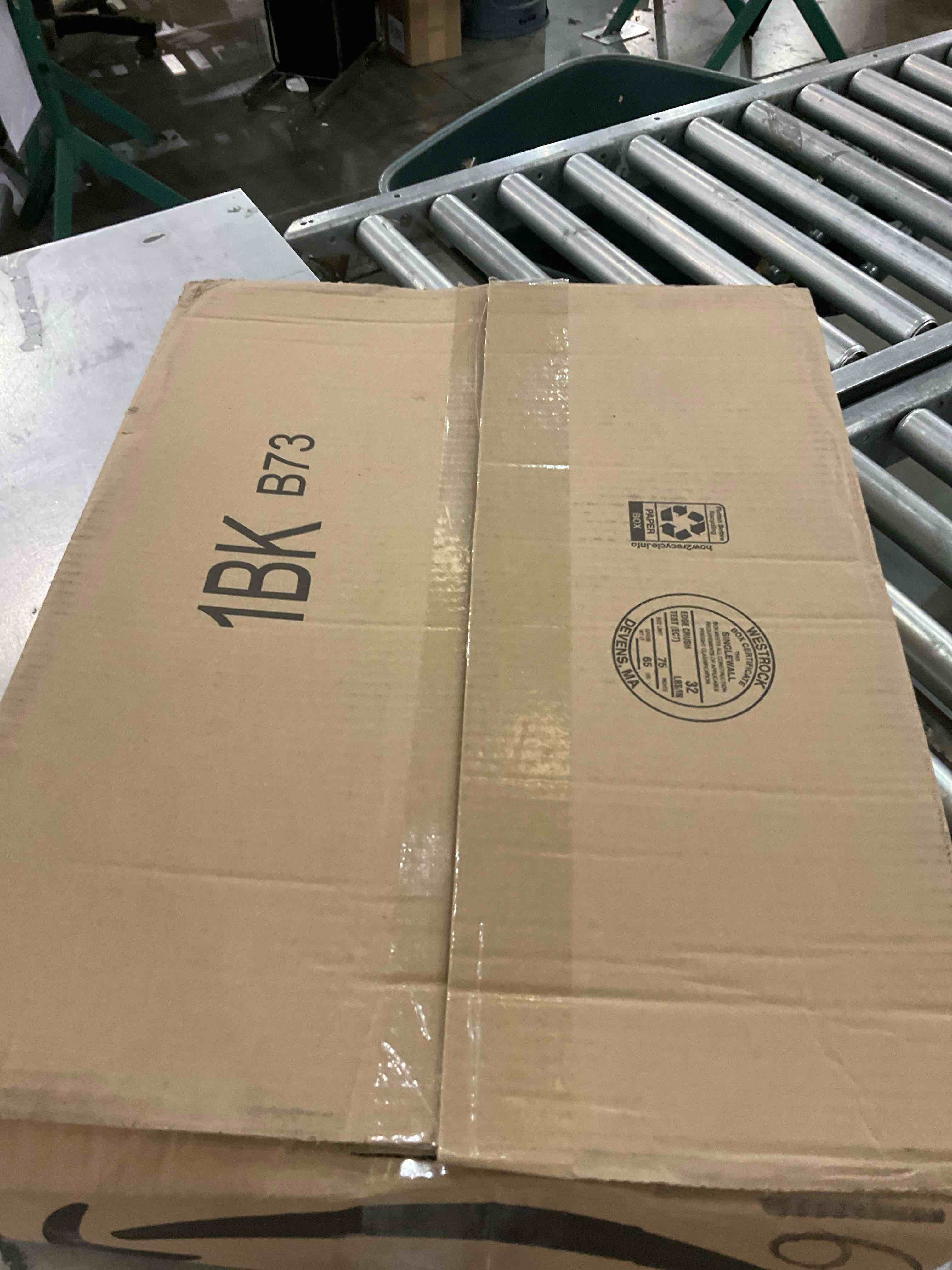 https://s3.amazonaws.com/lotting-images-prod/bidfta/PPE2493093_1746472333051.jpeg