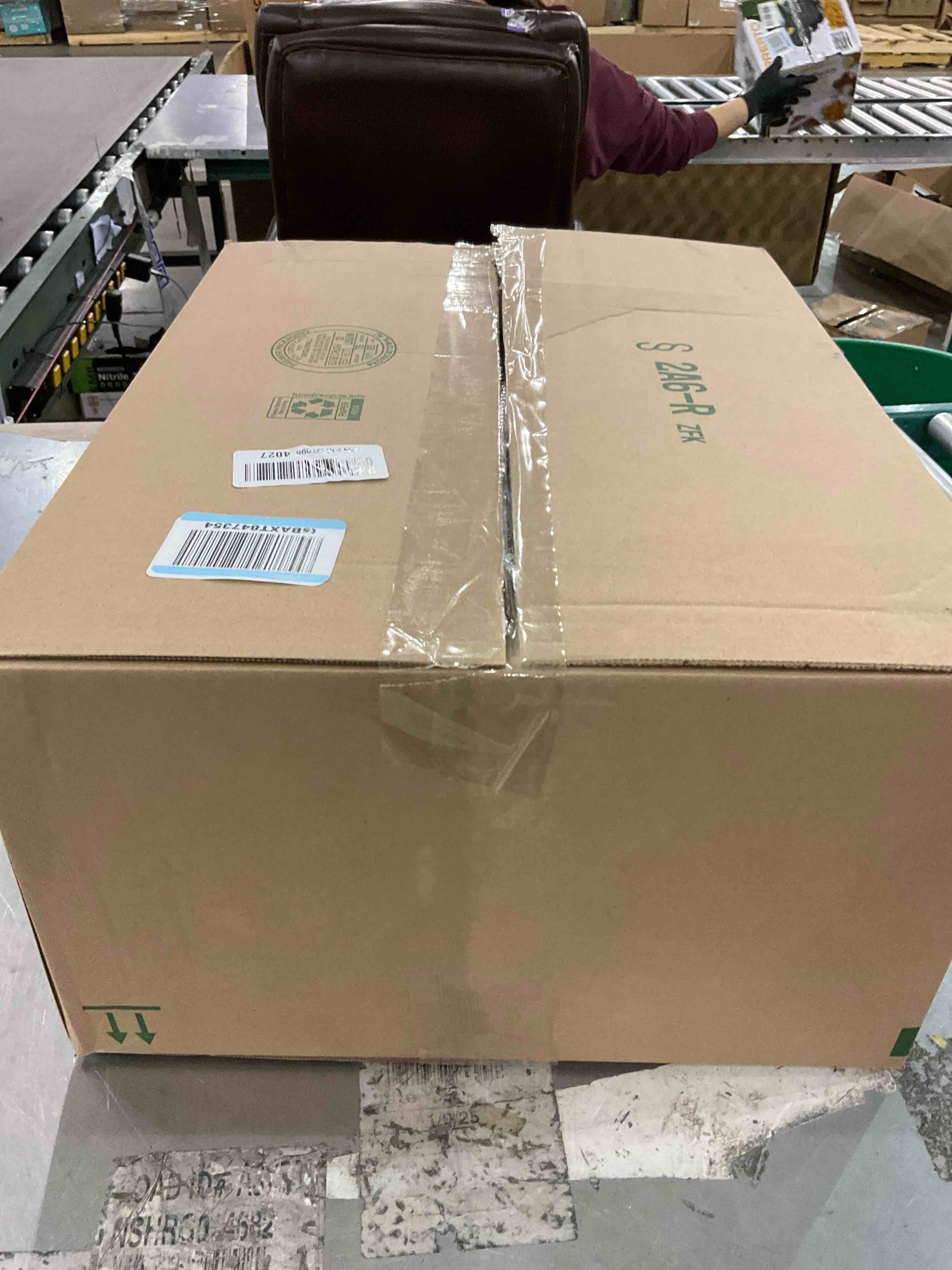 https://s3.amazonaws.com/lotting-images-prod/bidfta/PPE2493124_1746444688050.jpeg