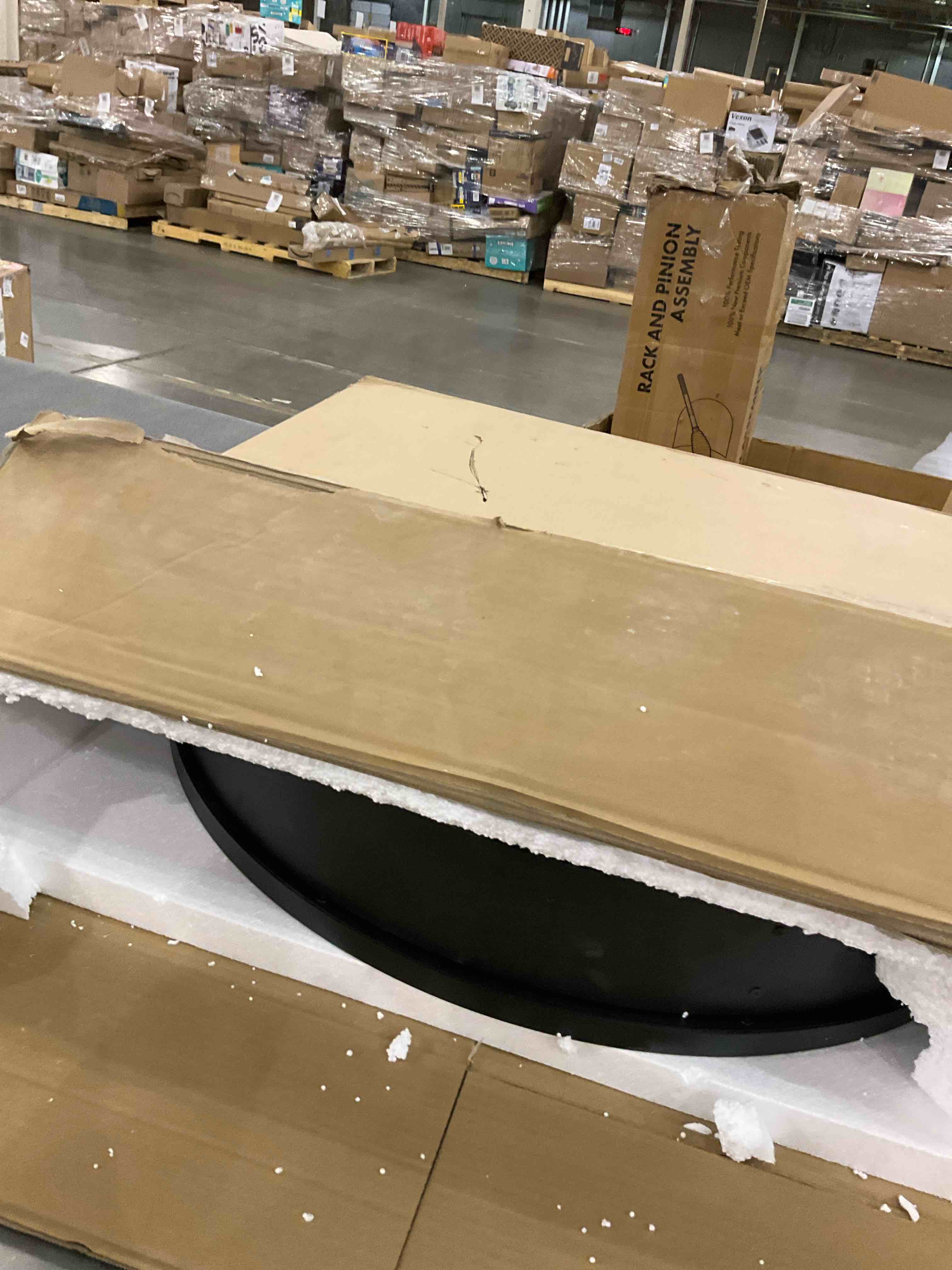 https://s3.amazonaws.com/lotting-images-prod/bidfta/PPE2493259_1746448558879.jpeg