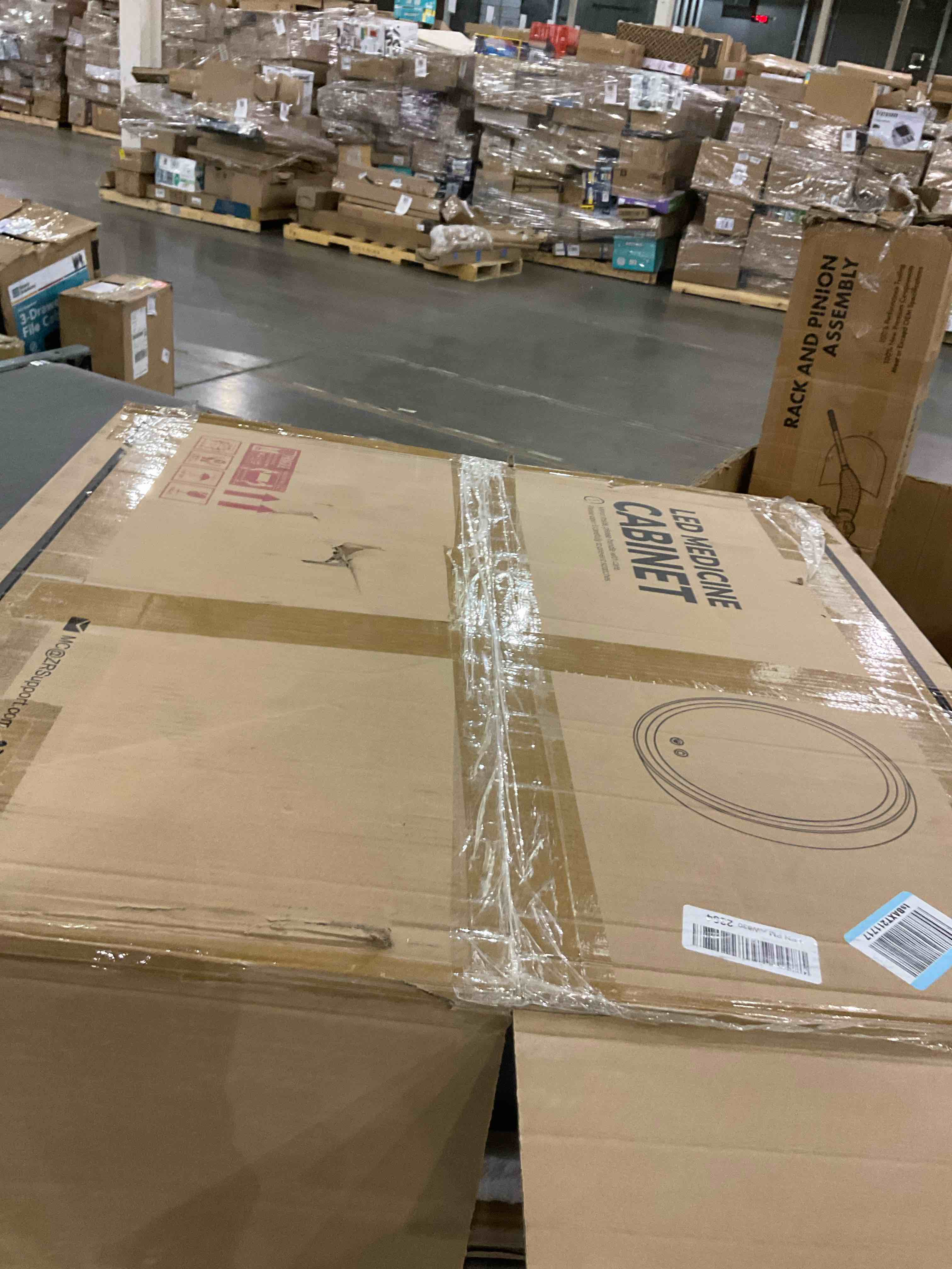 https://s3.amazonaws.com/lotting-images-prod/bidfta/PPE2493259_1746448575568.jpeg