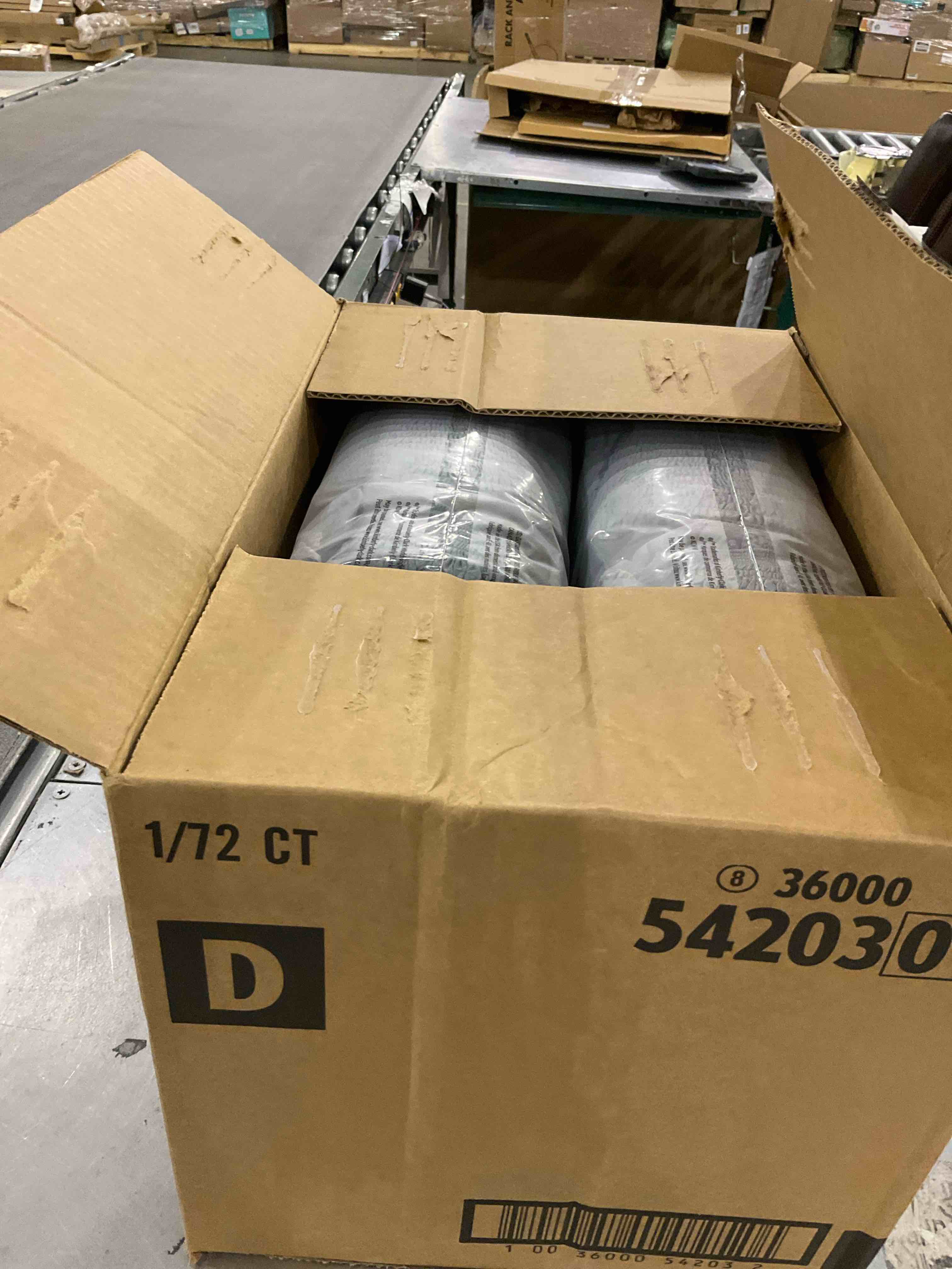 https://s3.amazonaws.com/lotting-images-prod/bidfta/PPE2493273_1746445796805.jpeg